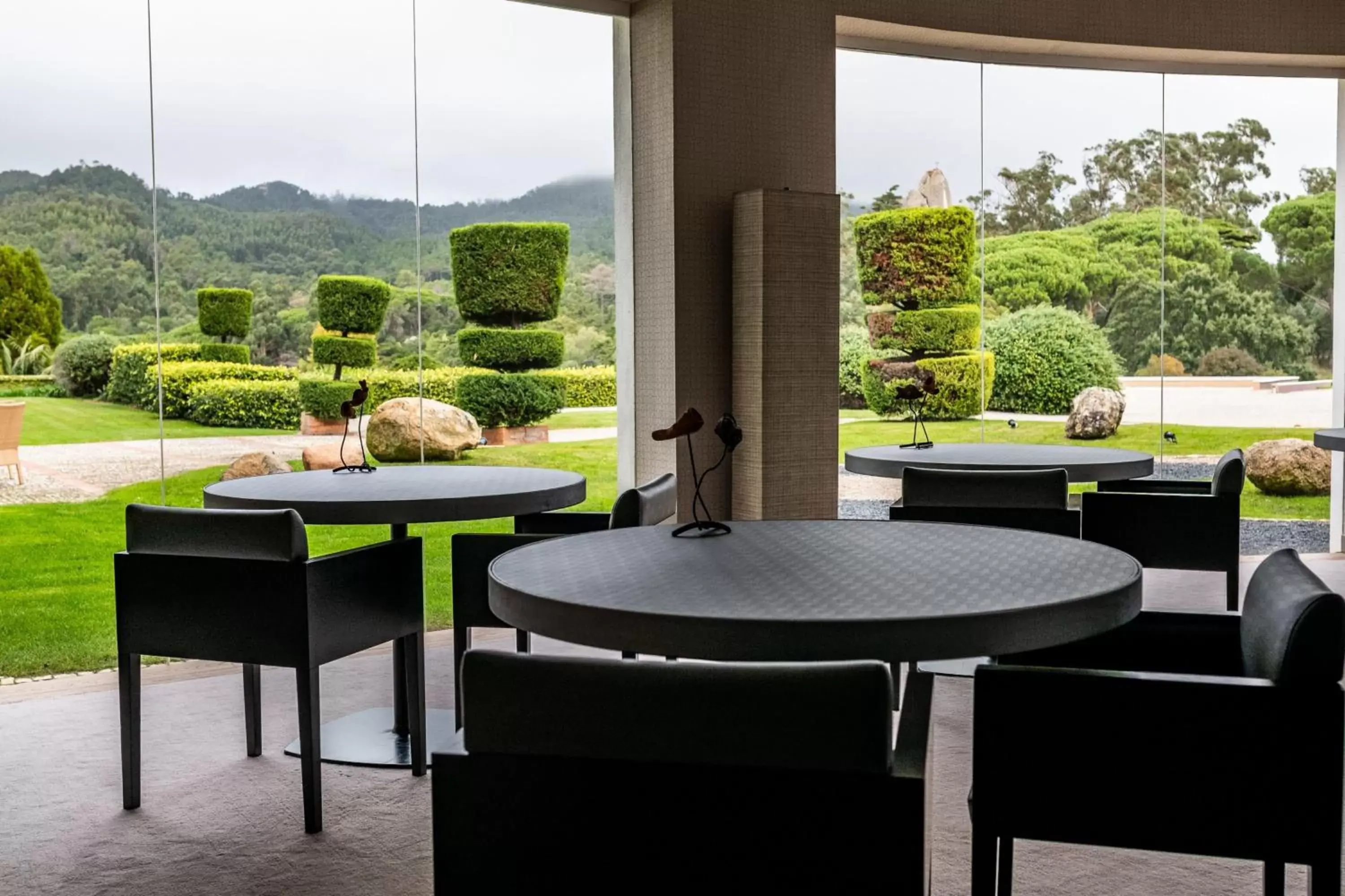 Restaurant/places to eat in Penha Longa Resort