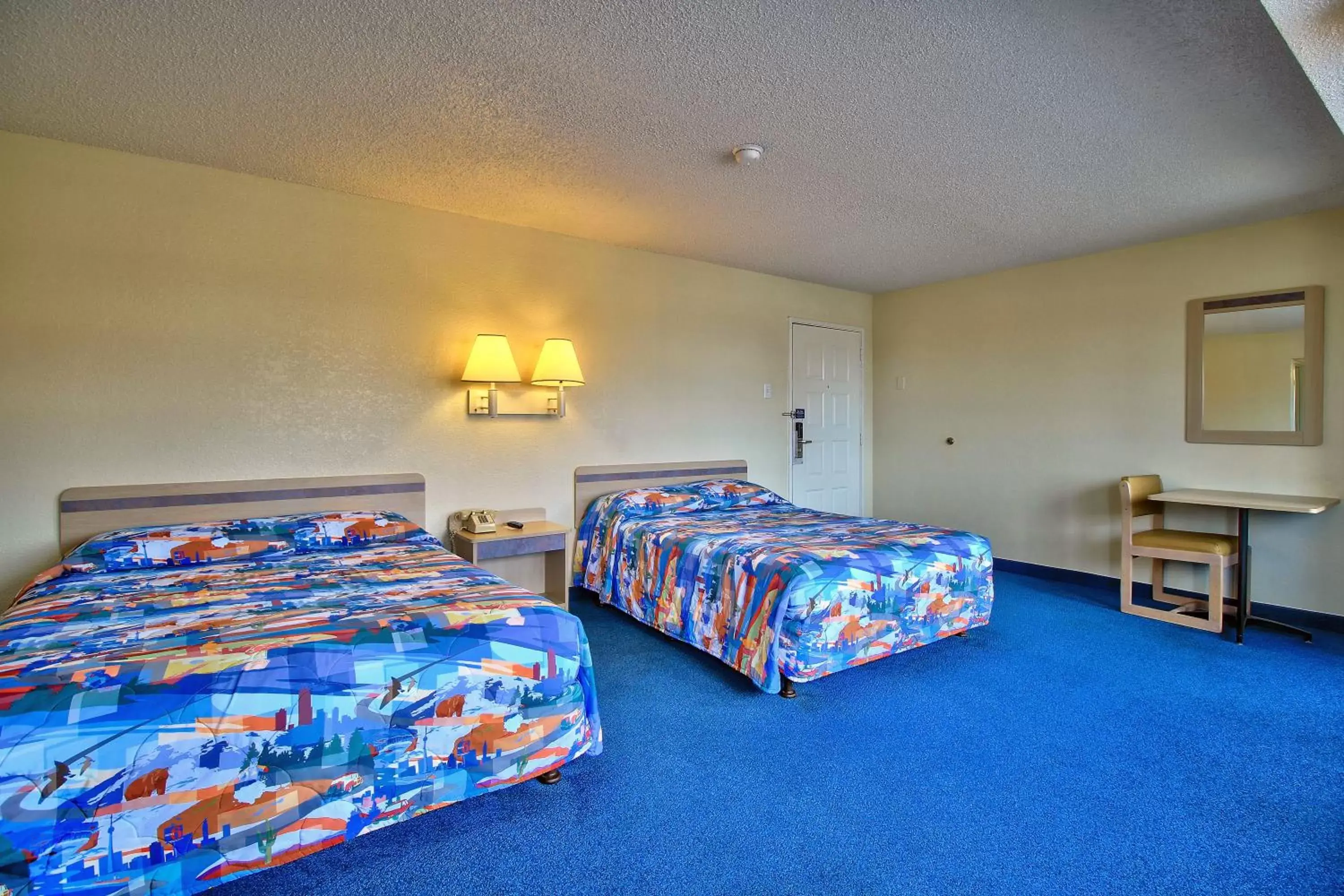 Photo of the whole room, Bed in Motel 6-Yuma, AZ - East