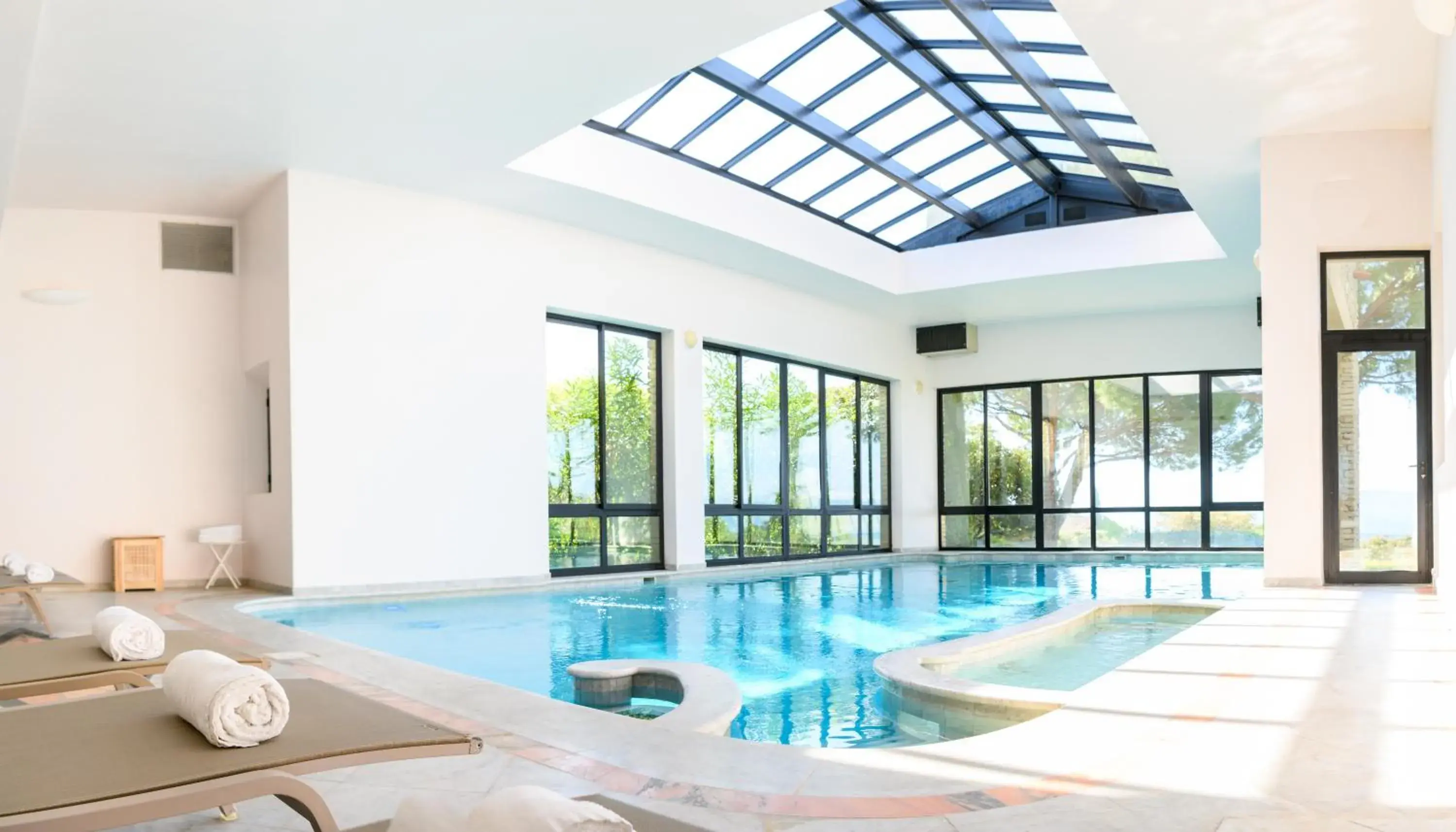 Massage, Swimming Pool in Hotel Les Bories & Spa