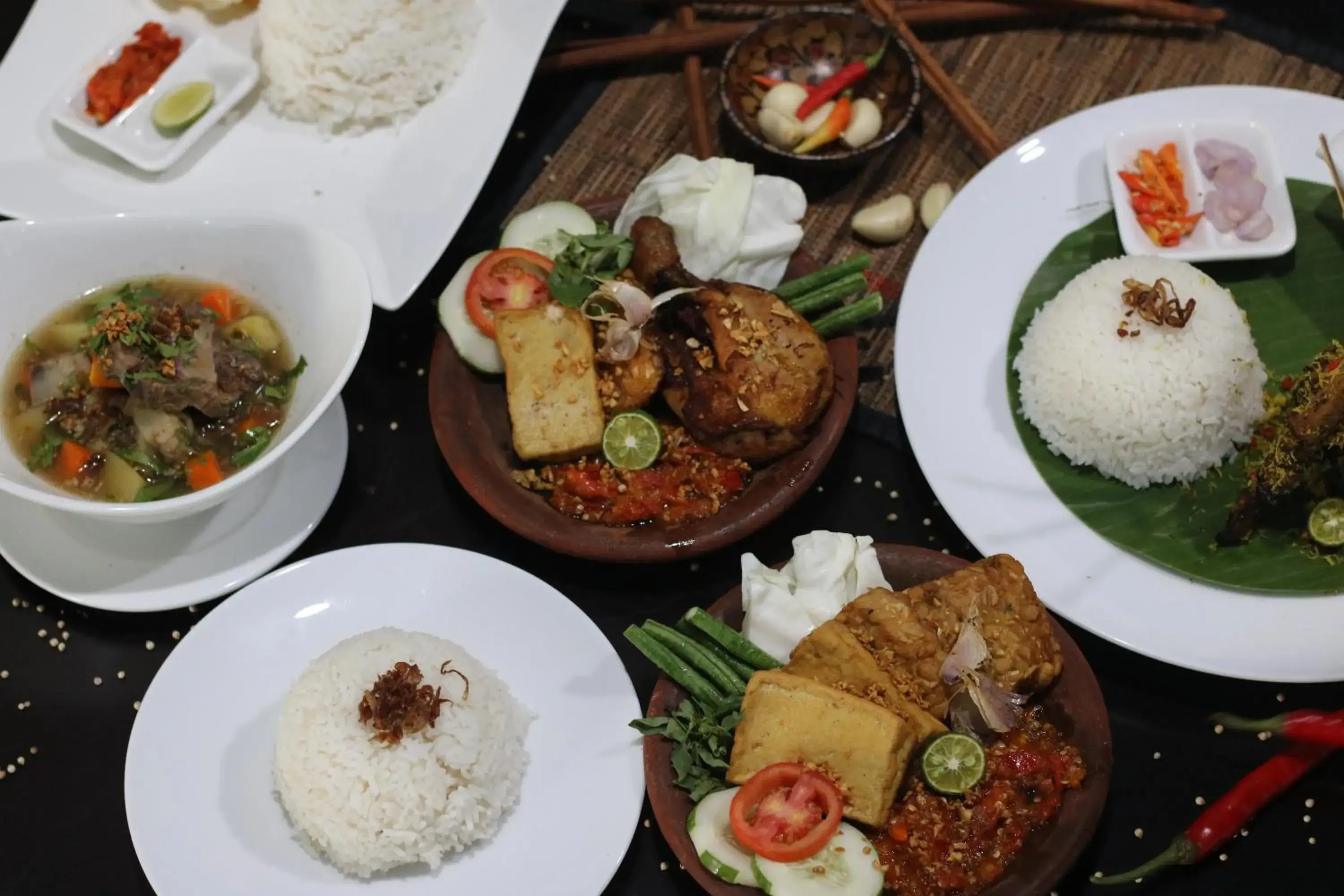 Decorative detail, Food in Bekizaar Hotel Surabaya