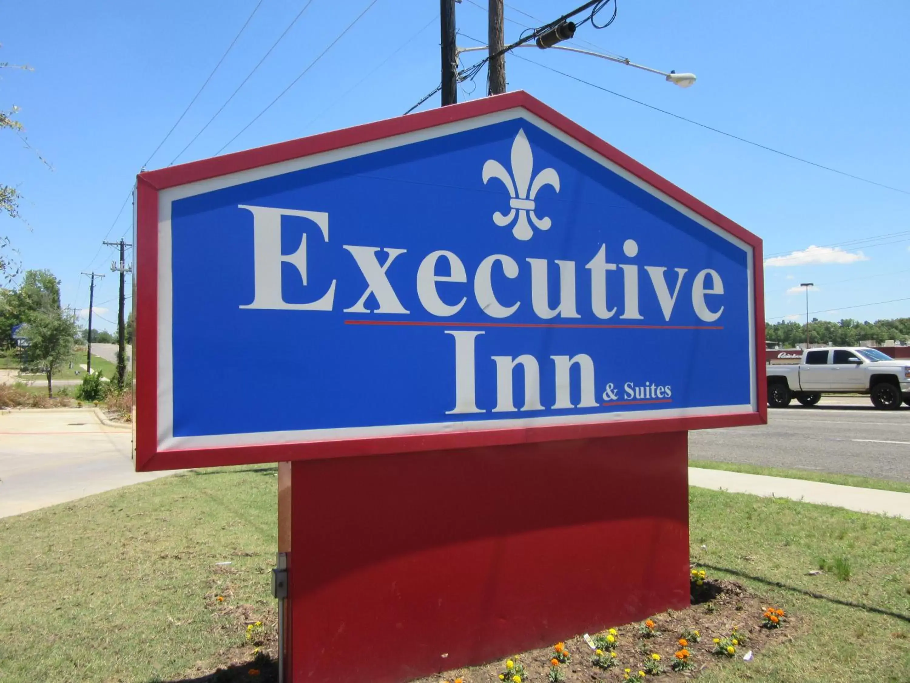 Property logo or sign, Property Logo/Sign in Executive Inn and Suites Tyler