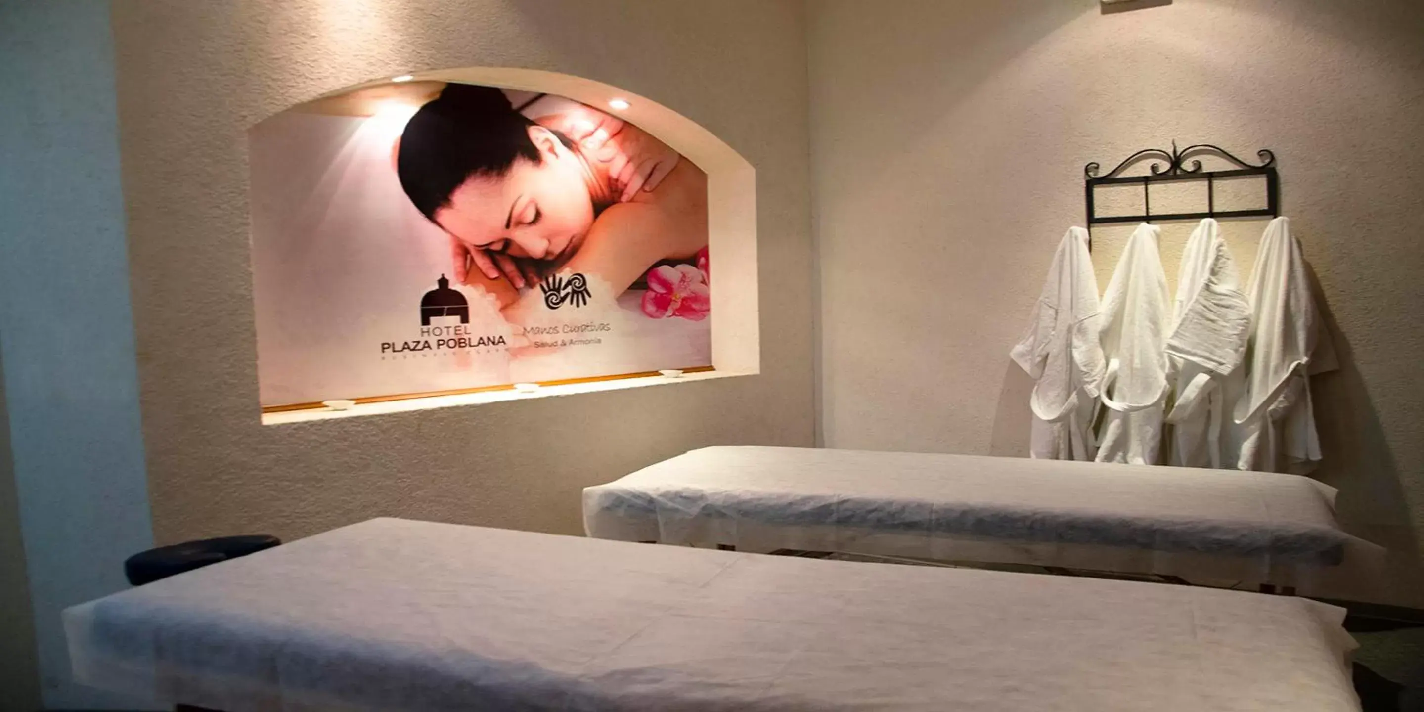 Massage, Bed in Plaza Poblana