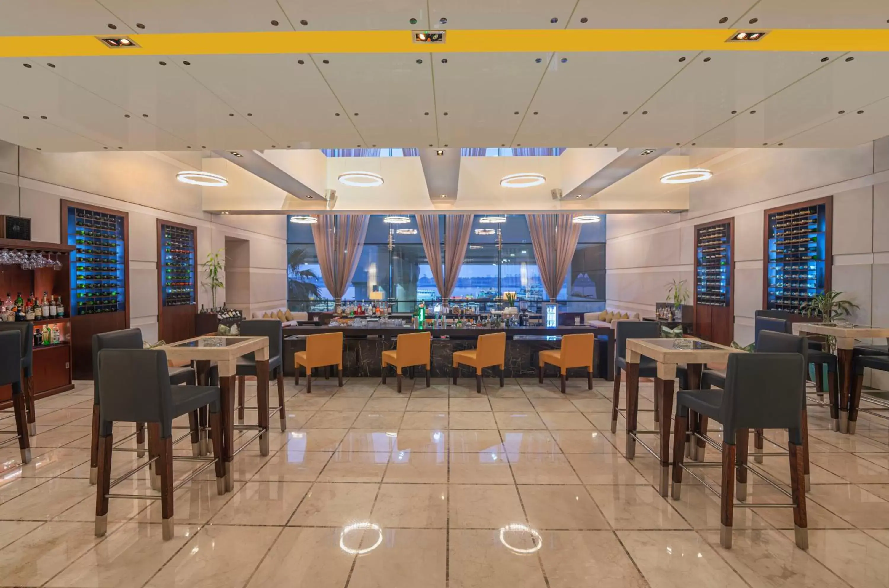 Restaurant/Places to Eat in Hyatt Regency Dubai - Corniche