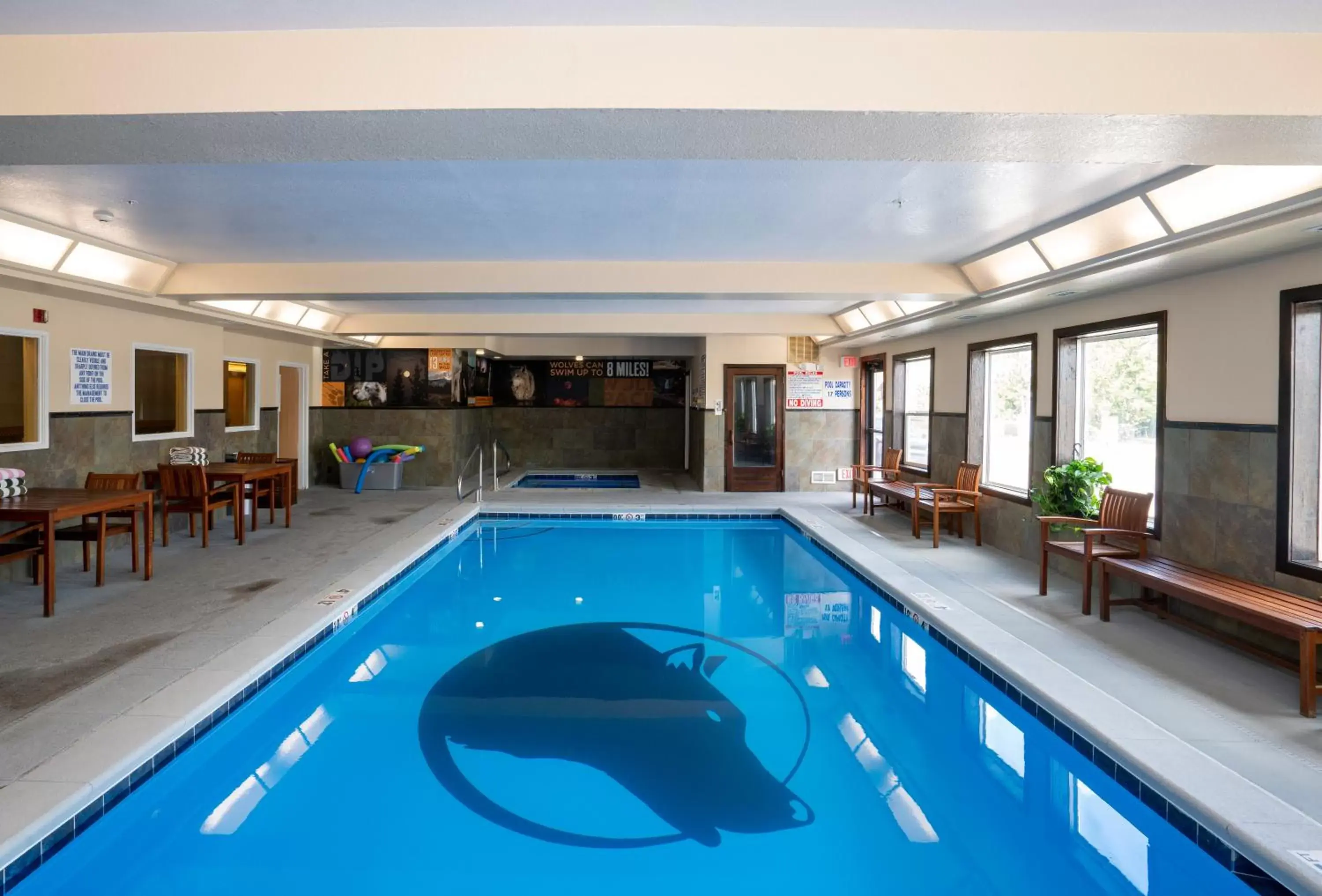 Pool view in Gray Wolf Inn & Suites Pool view in Gray Wolf Inn & Suites