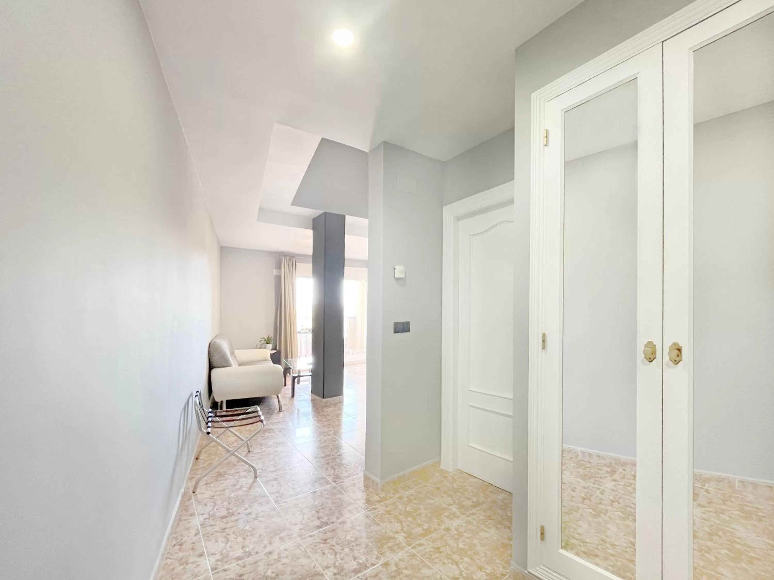 Photo of the whole room in Hotel ParqueMar