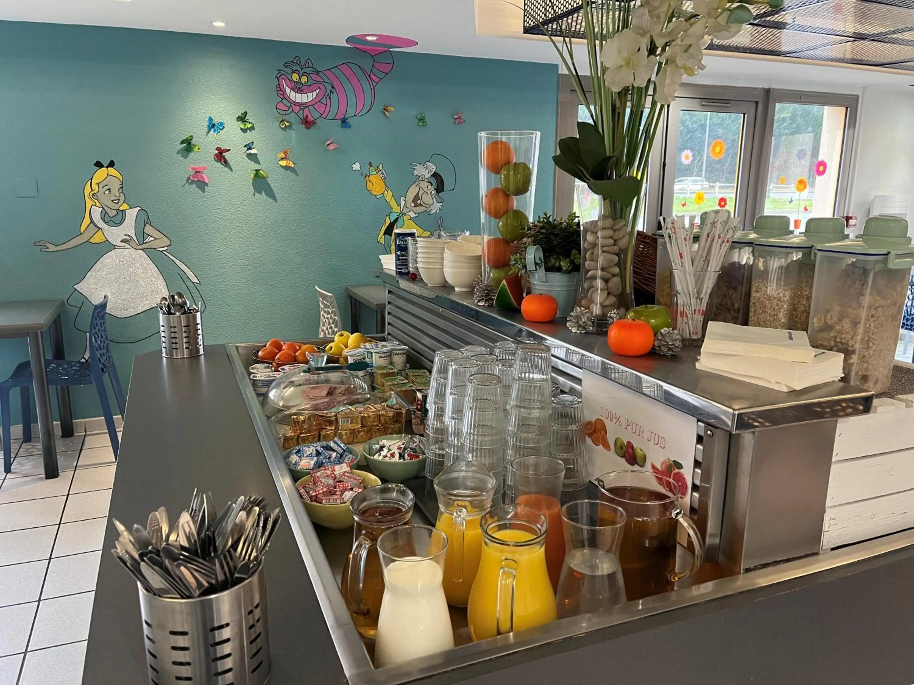 Breakfast in initial by balladins Tours Sud