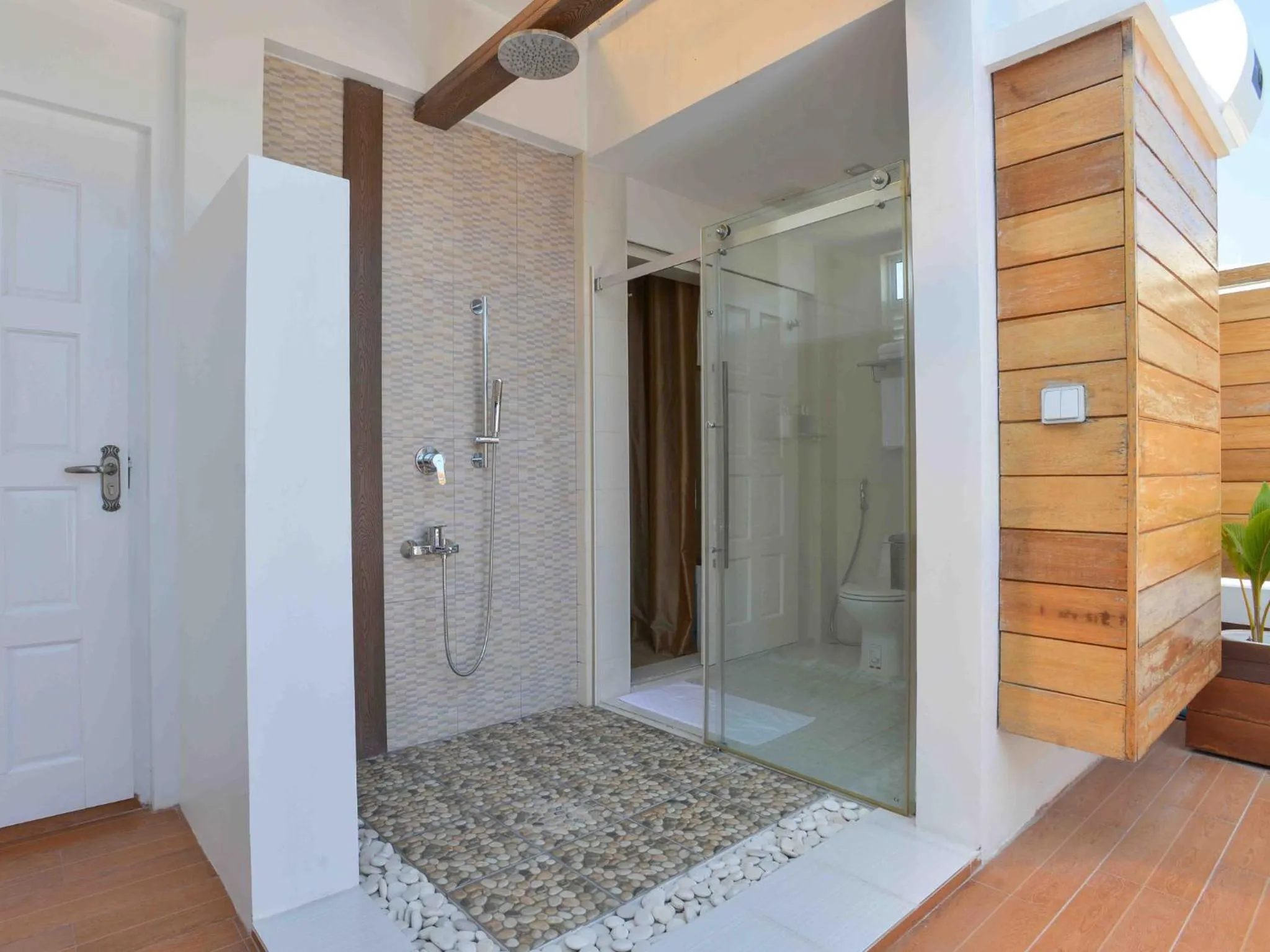 Shower in Coconut Tree Hulhuvilla Beach