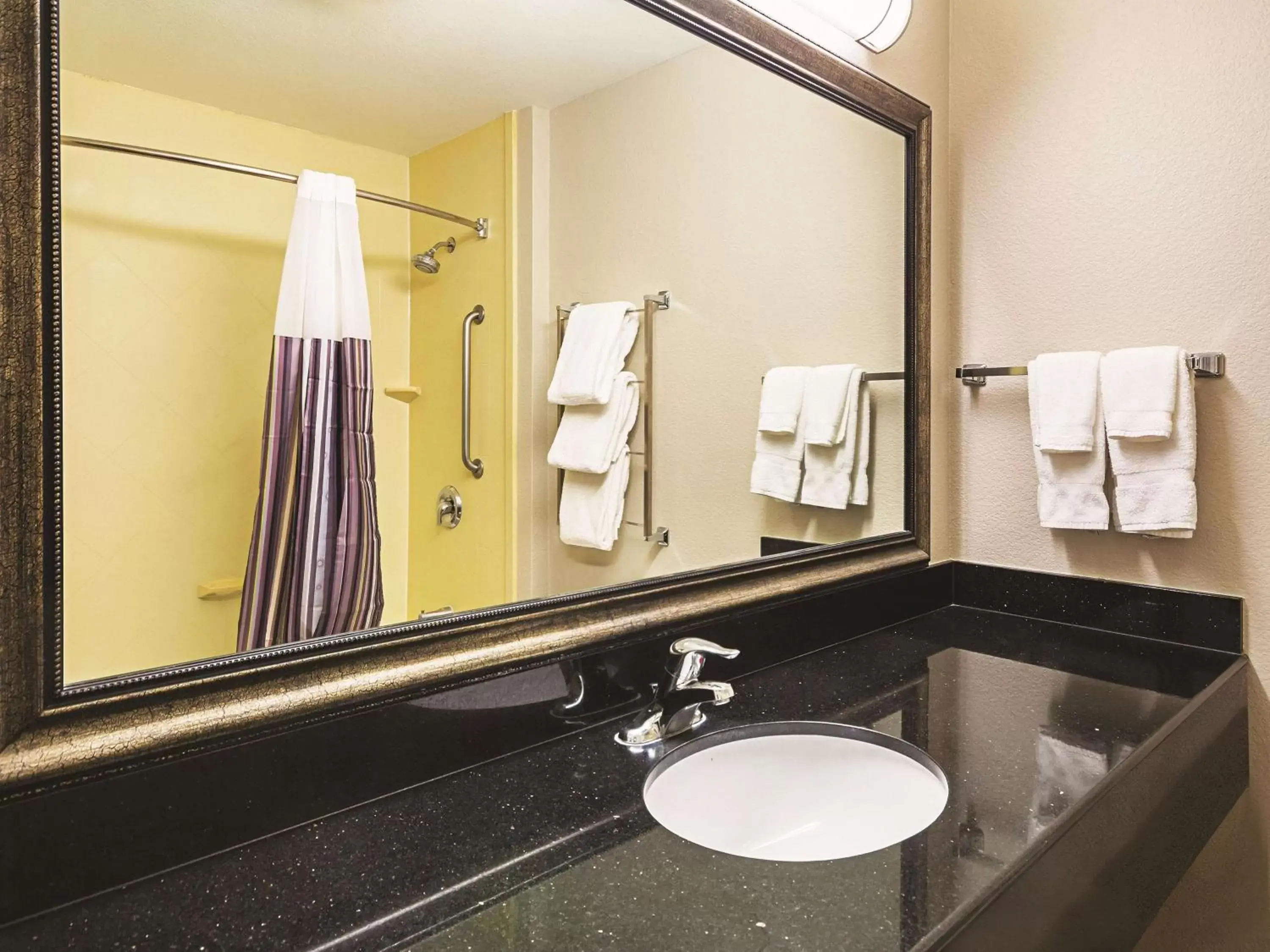 Photo of the whole room, Bathroom in La Quinta by Wyndham Fresno Northwest