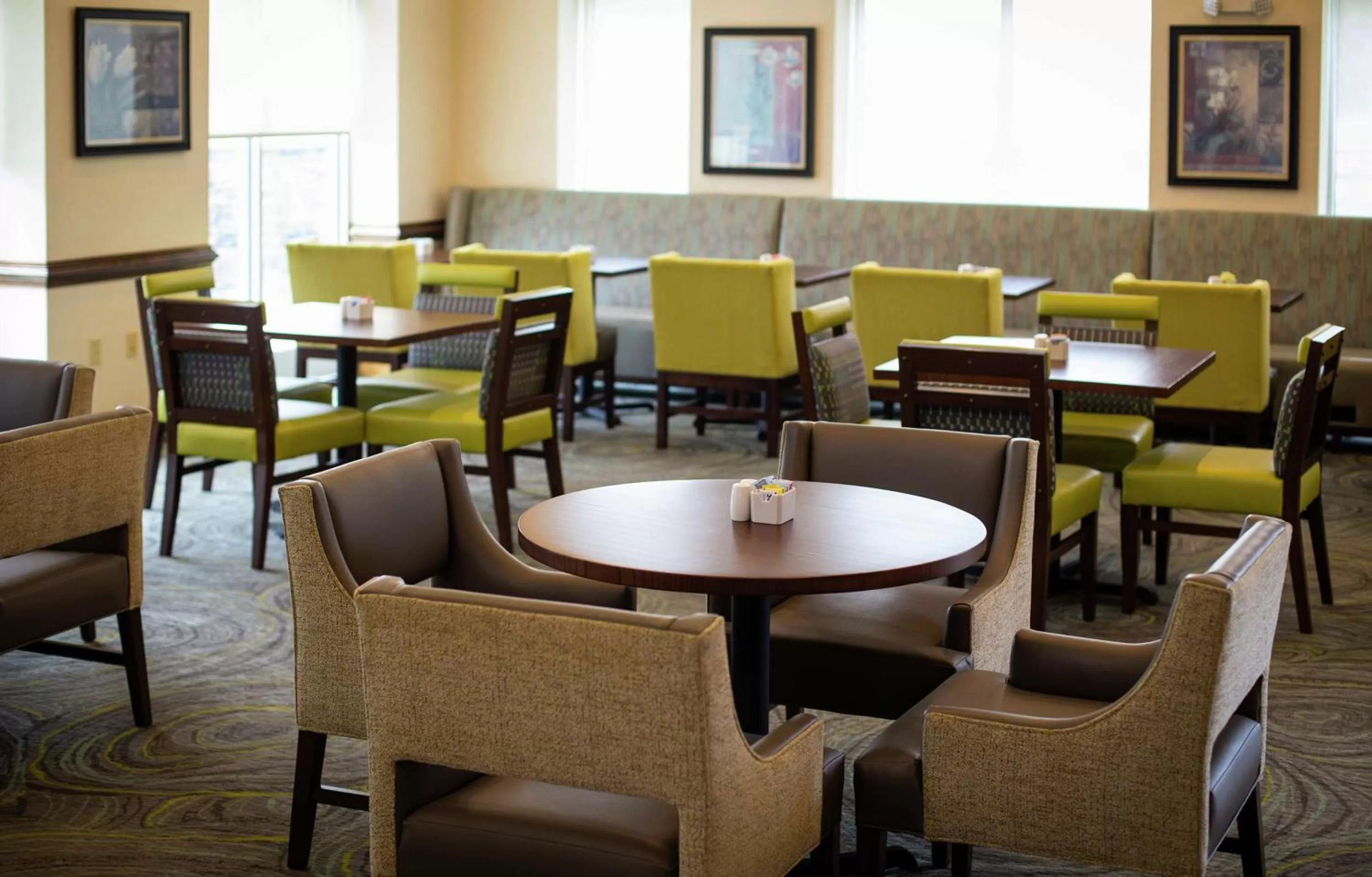 Dining area in Hilton Garden Inn Valdosta