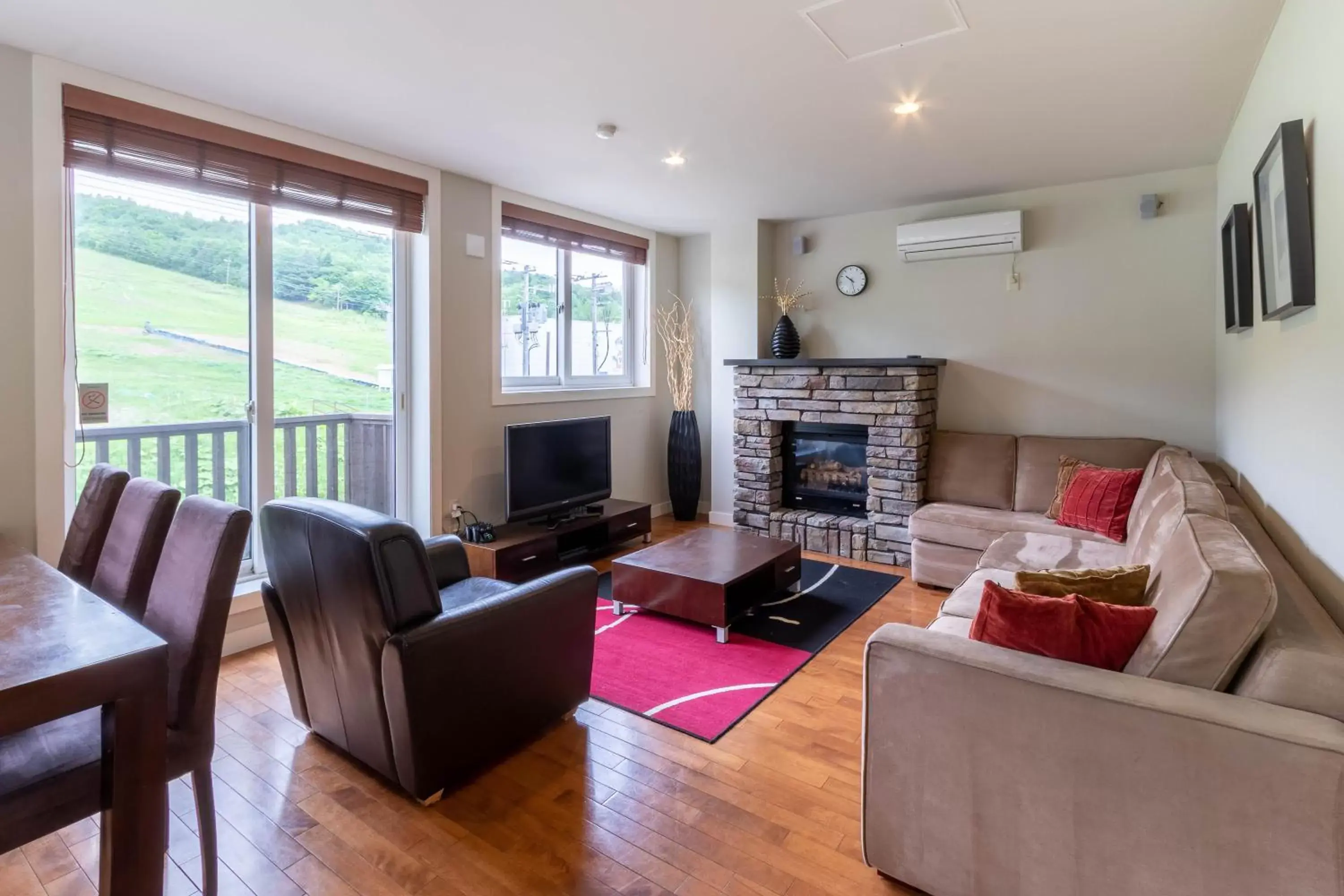 Living room, Seating Area in Fresh Powder Accommodation