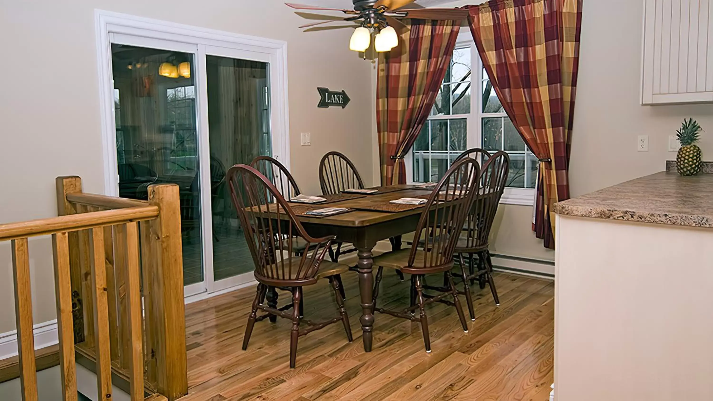 Dining Area in Blue Water Acres