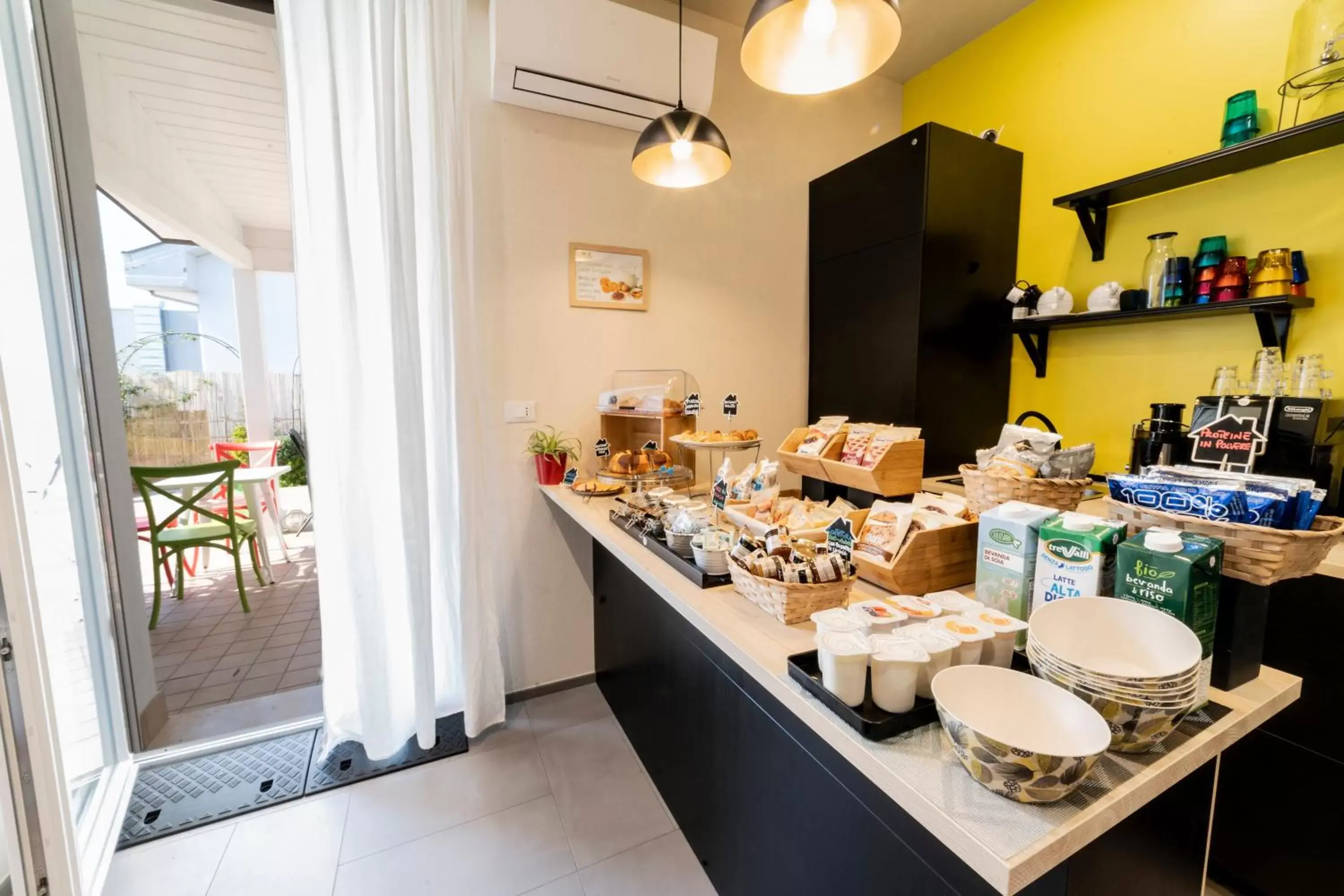 Food and drinks in SMARTFIT HOUSE a unique B&B experience in Pescara