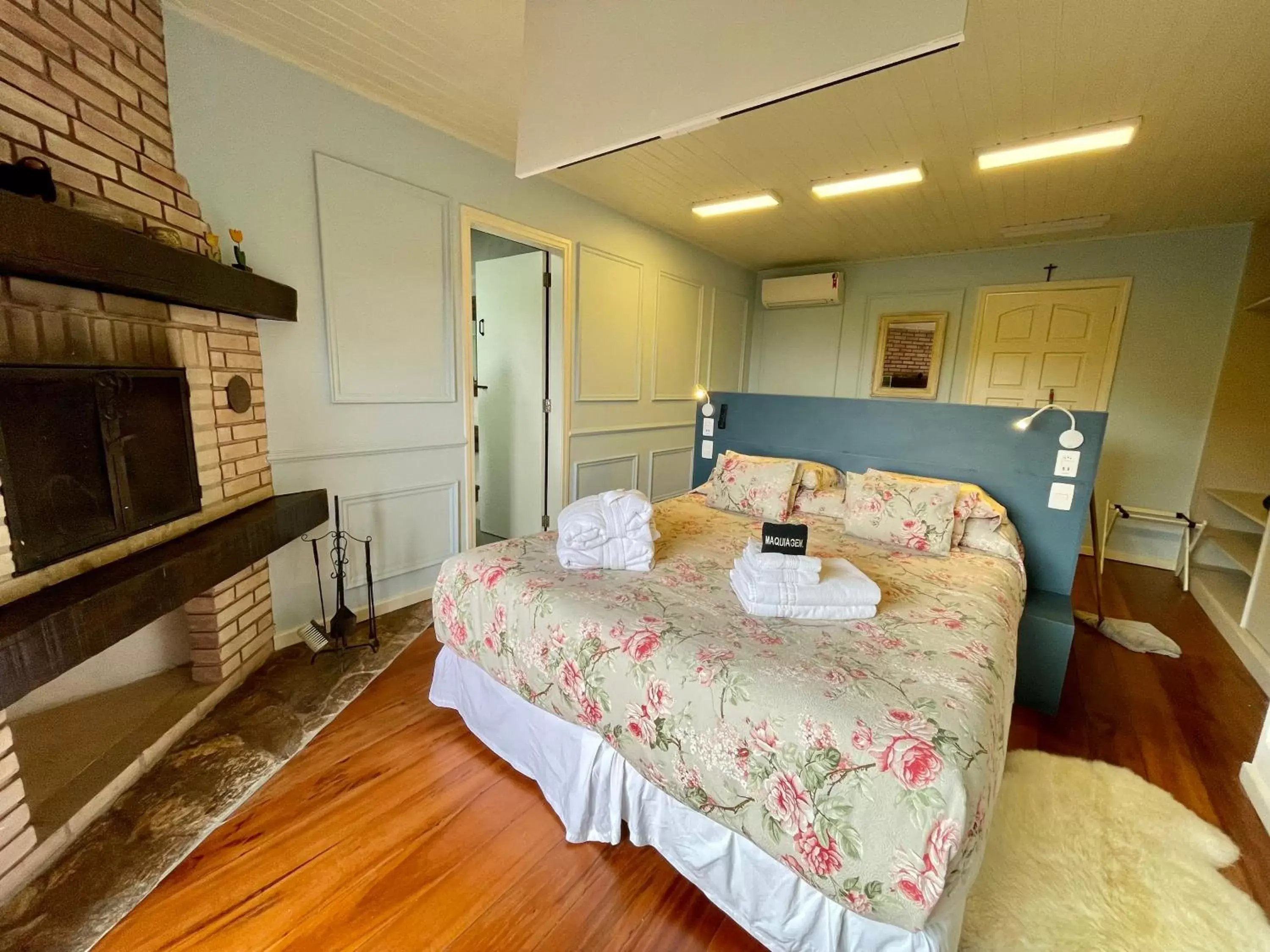 Double Room with Bath in Pousada Alto Da Boa Vista Double Room with Bath in Pousada Alto Da Boa Vista