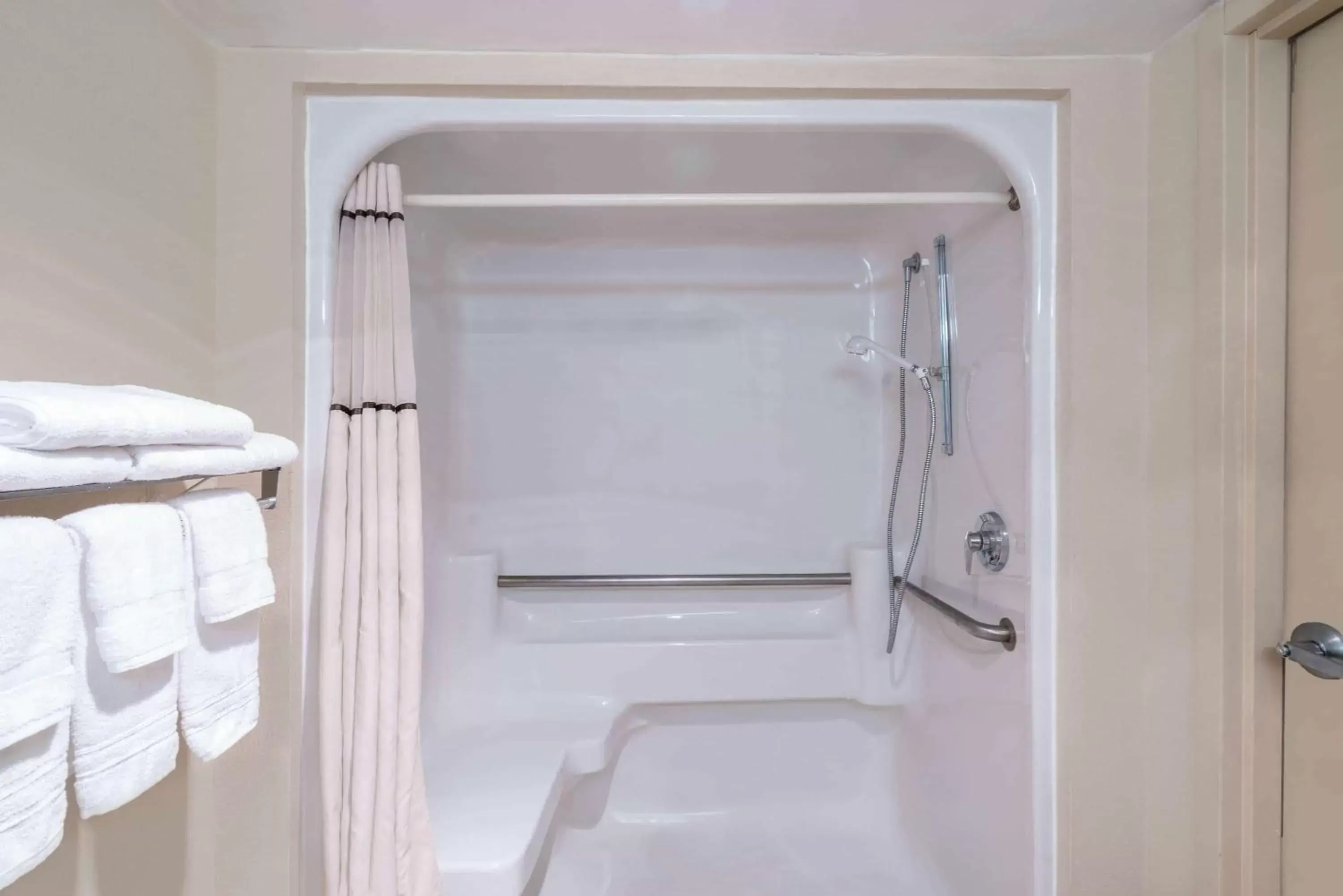 Shower, Bathroom in Days Inn By Wyndham Carlisle North