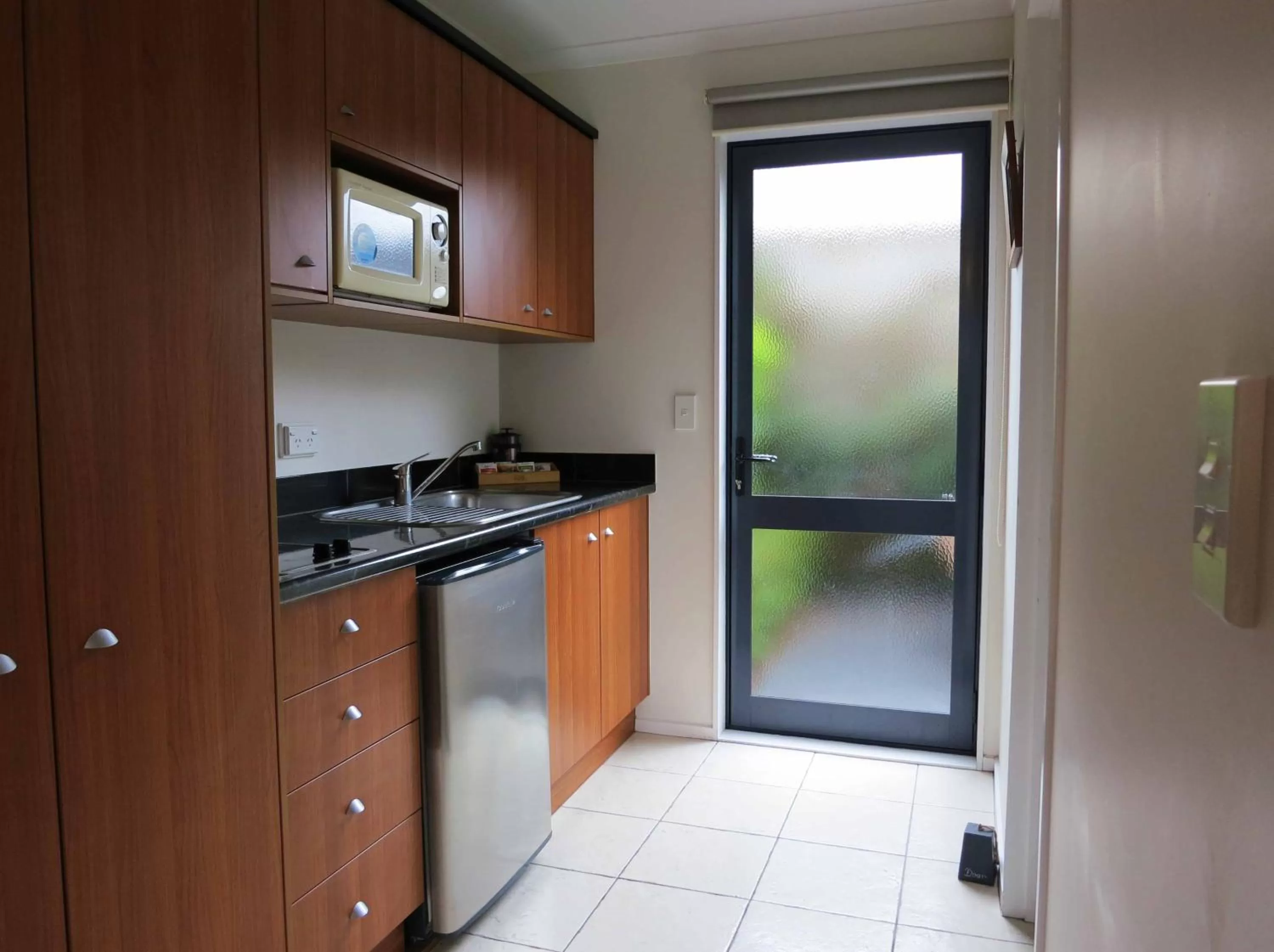 Kitchen or kitchenette in ASURE Ascot Motor Inn