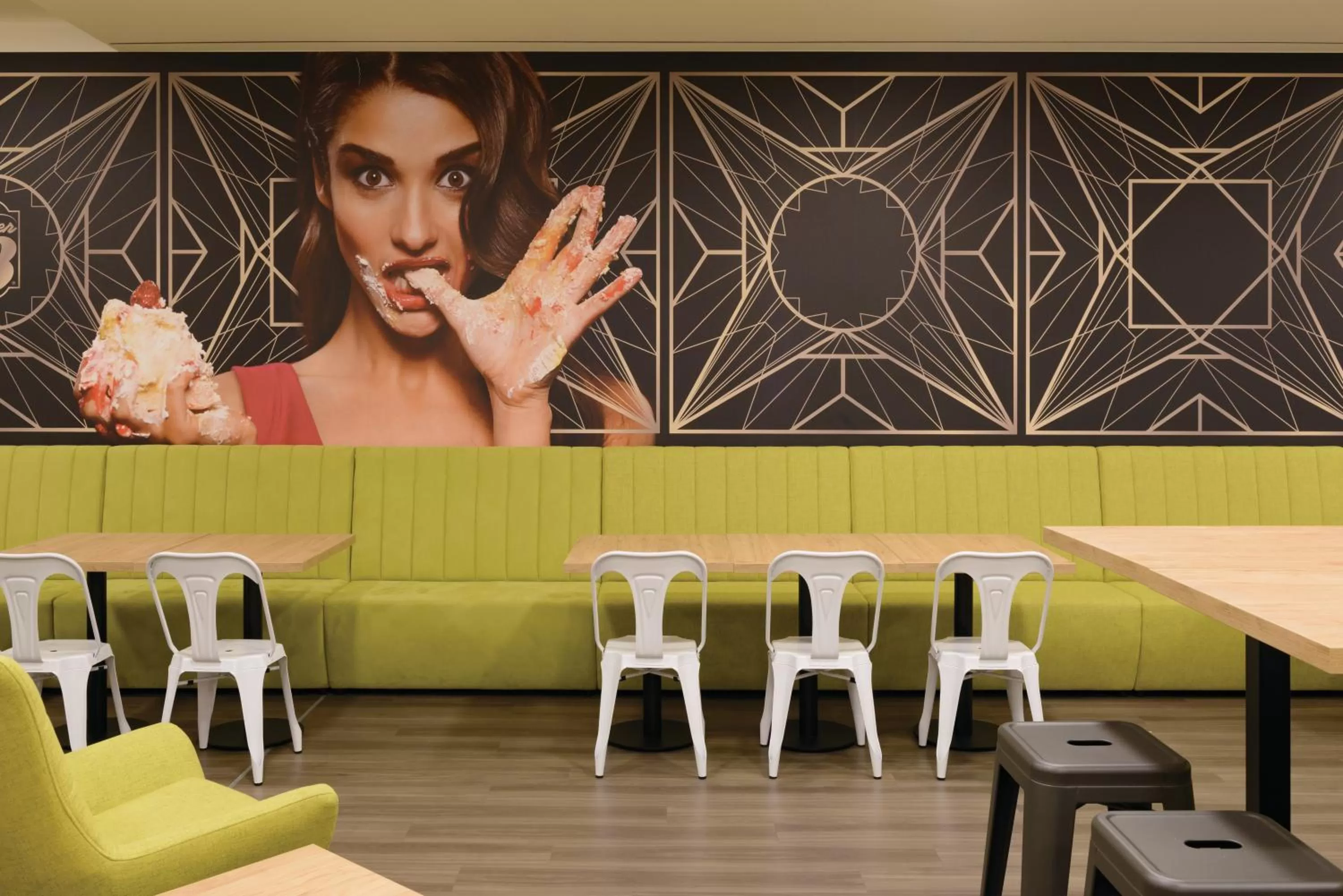 Lounge or bar in Super 8 by Wyndham Augsburg