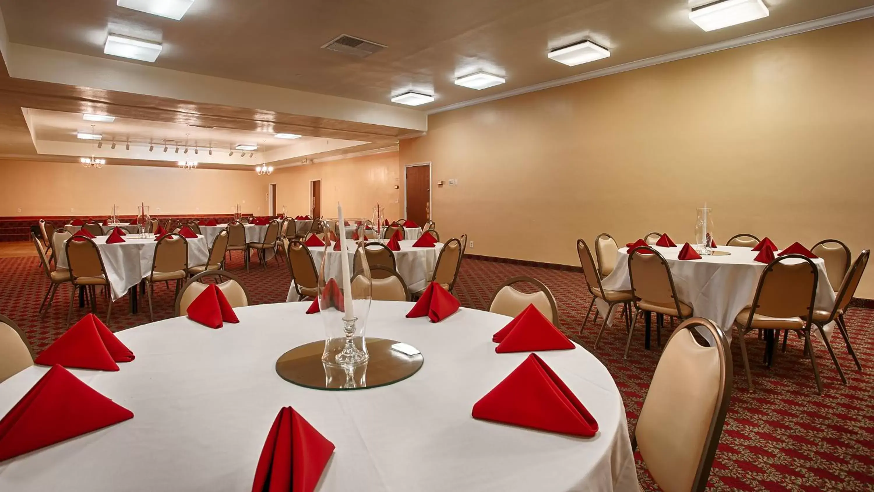Banquet/Function facilities, Restaurant/Places to Eat in Duniya Hotel