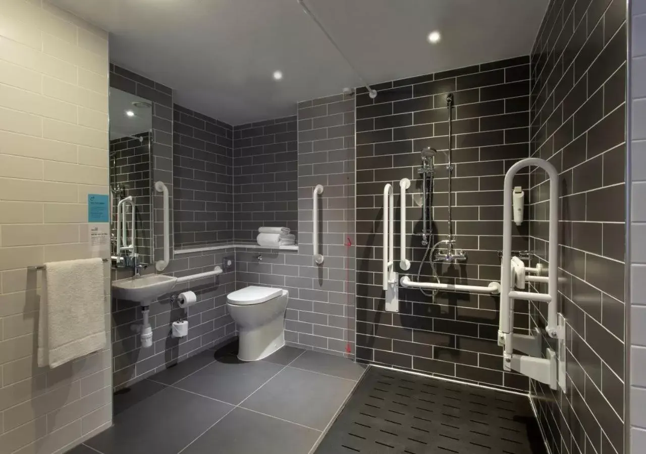 Facility for disabled guests, Bathroom in Holiday Inn Express Edinburgh City Centre, an IHG Hotel