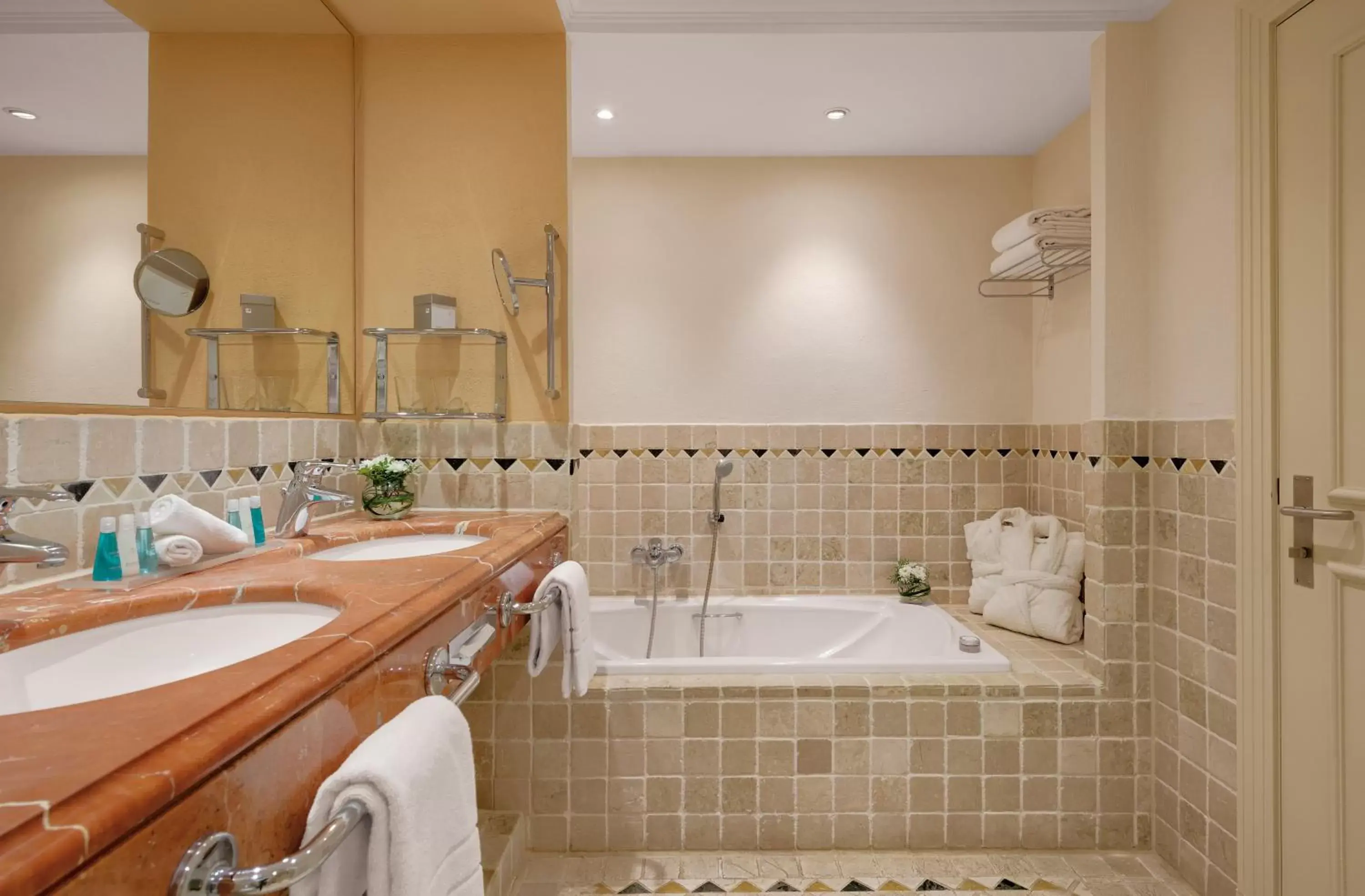 Bathroom in Steigenberger Hotel and Resort Camp de Mar