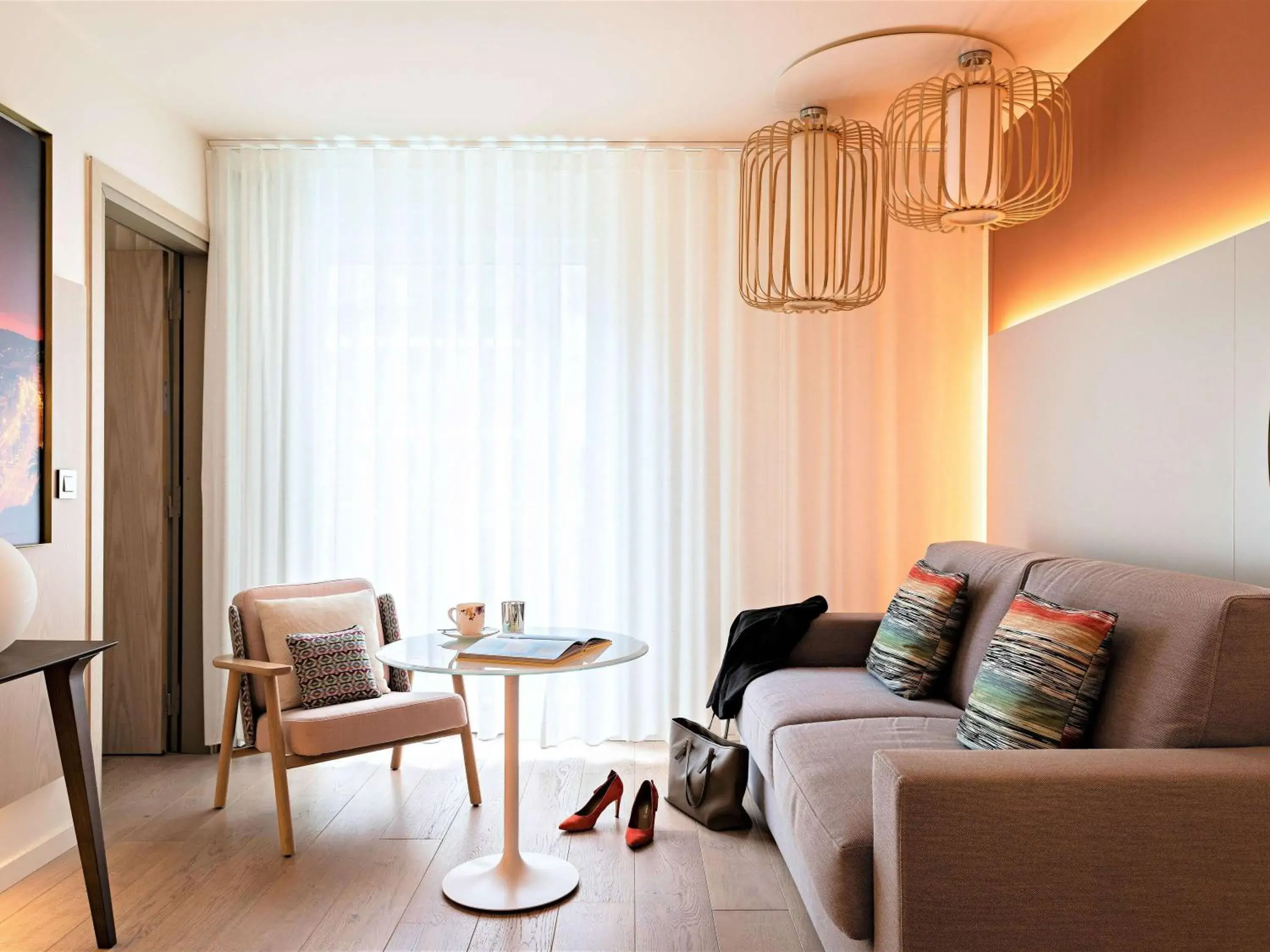 Bedroom, Seating Area in Hotel Croisette Beach Cannes Mgallery