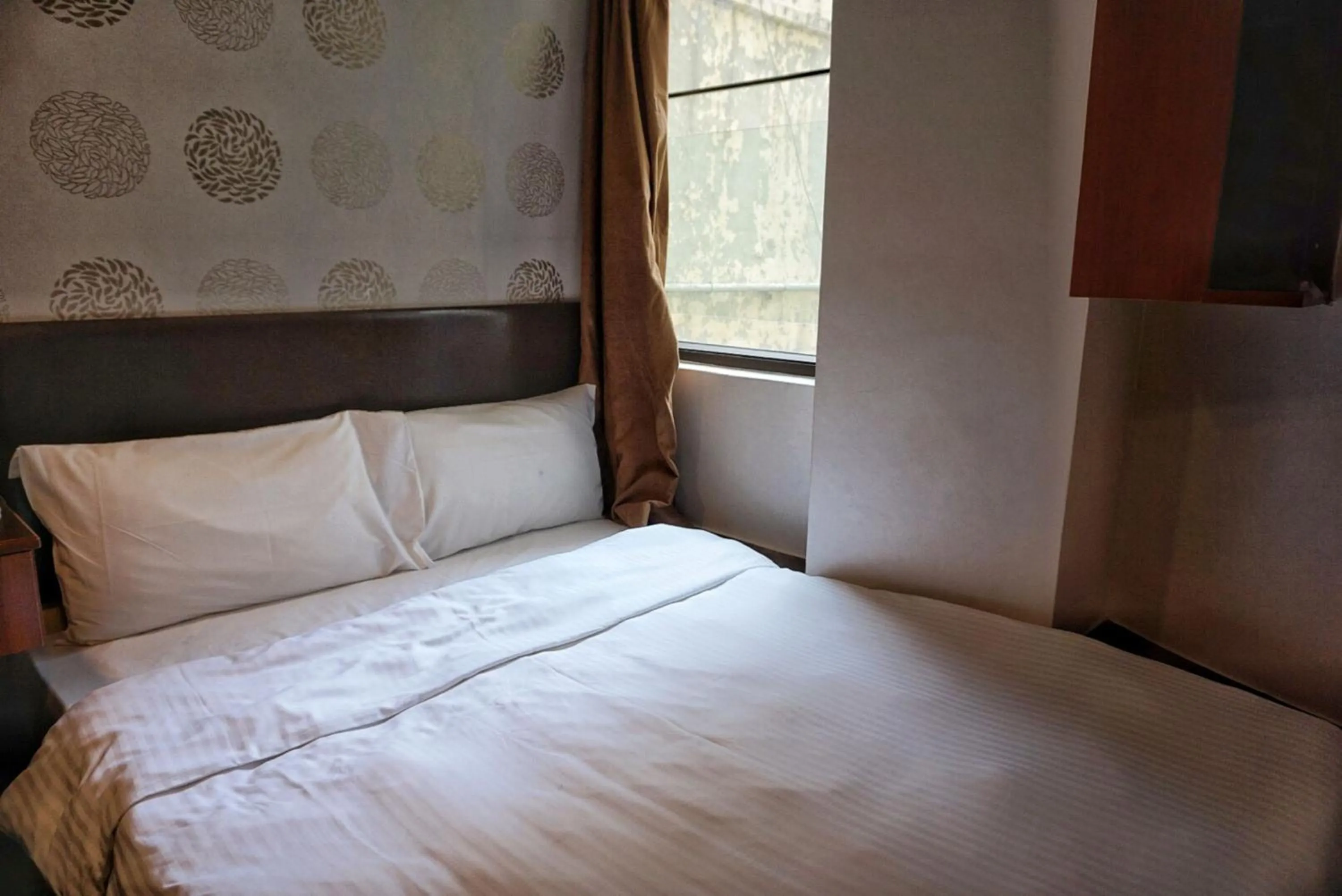 Bed in Lander Hotel Prince Edward