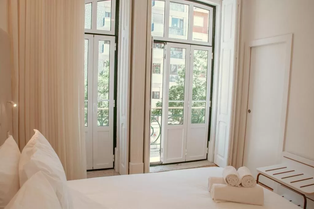 View (from property/room), Bed in Le Premier Lisbon Suites