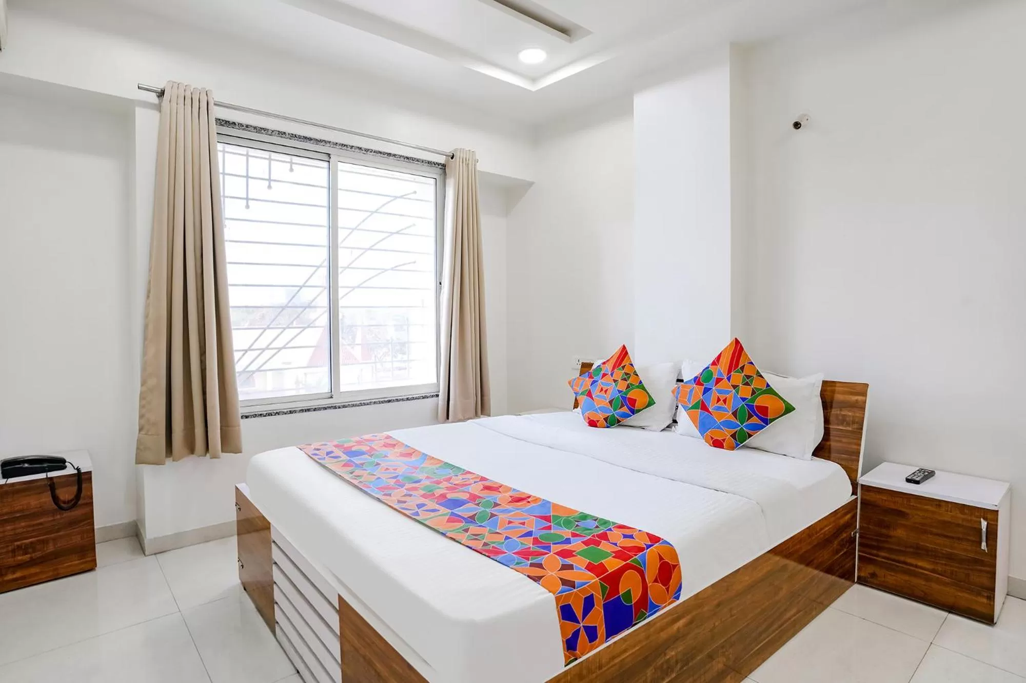 Photo of the whole room, Bed in FabHotel Omkar Executive