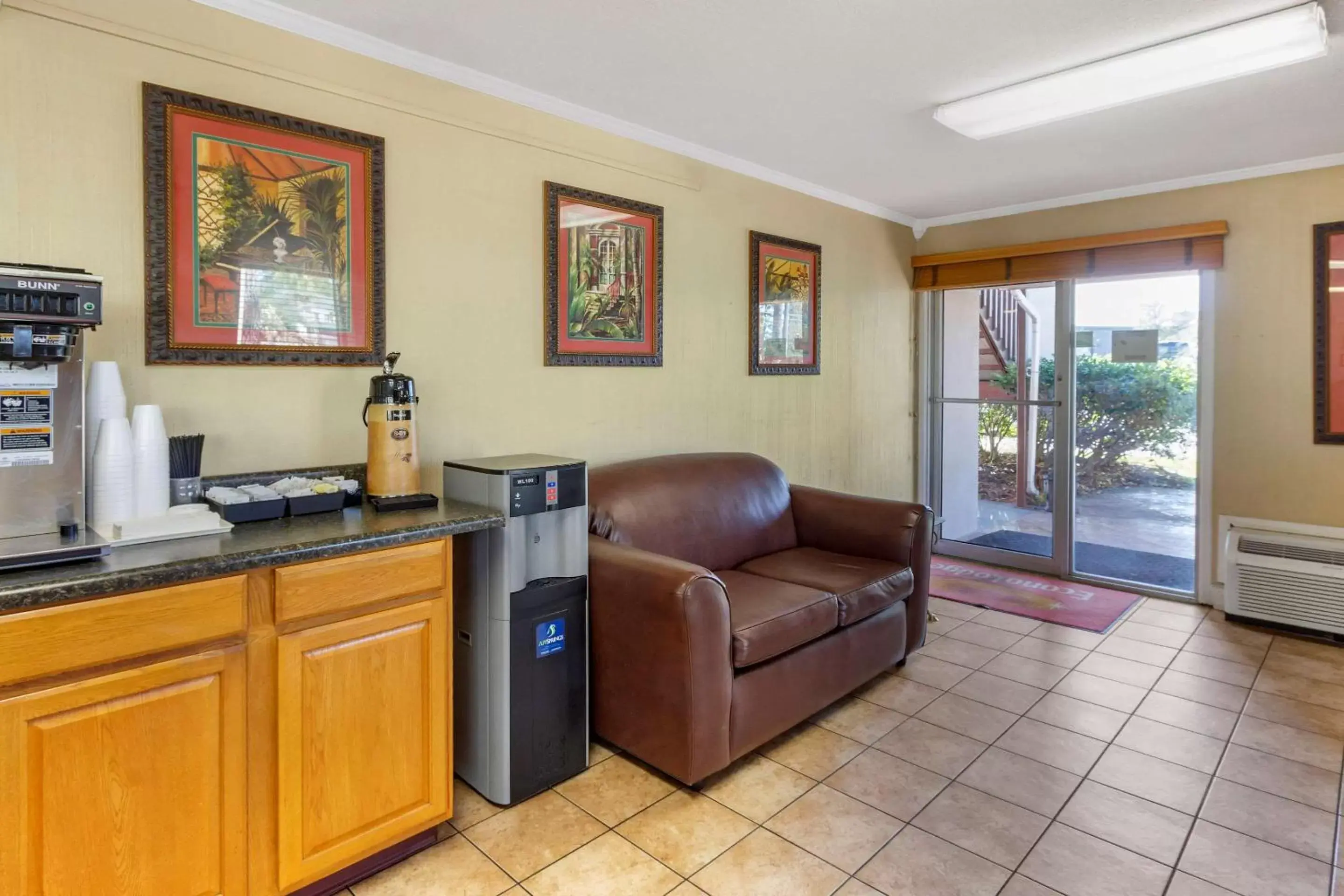 Lobby or reception in Econo Lodge Summerville