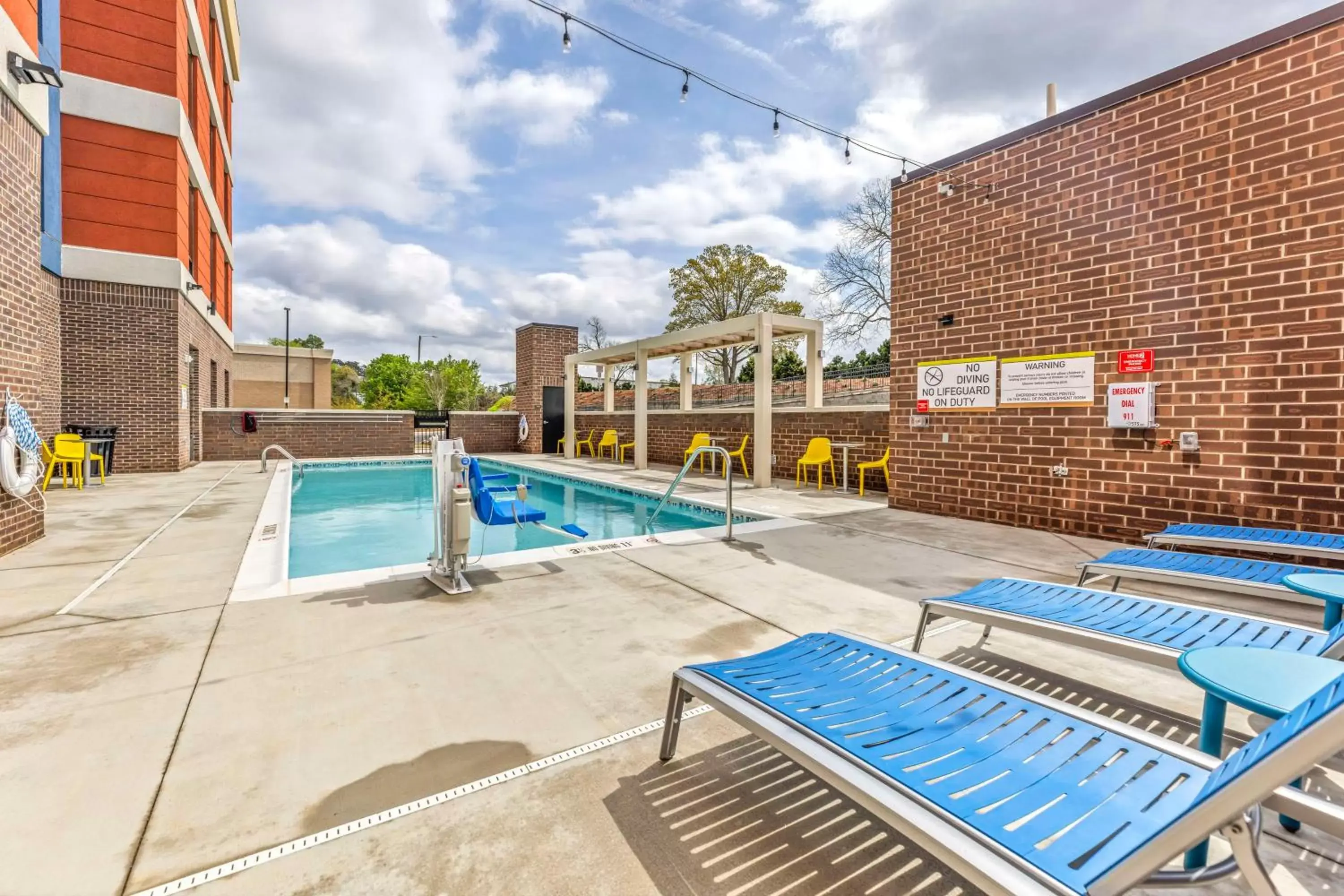 Pool view in Home2 Suites By Hilton Raleigh State Arena Pool view in Home2 Suites By Hilton Raleigh State Arena