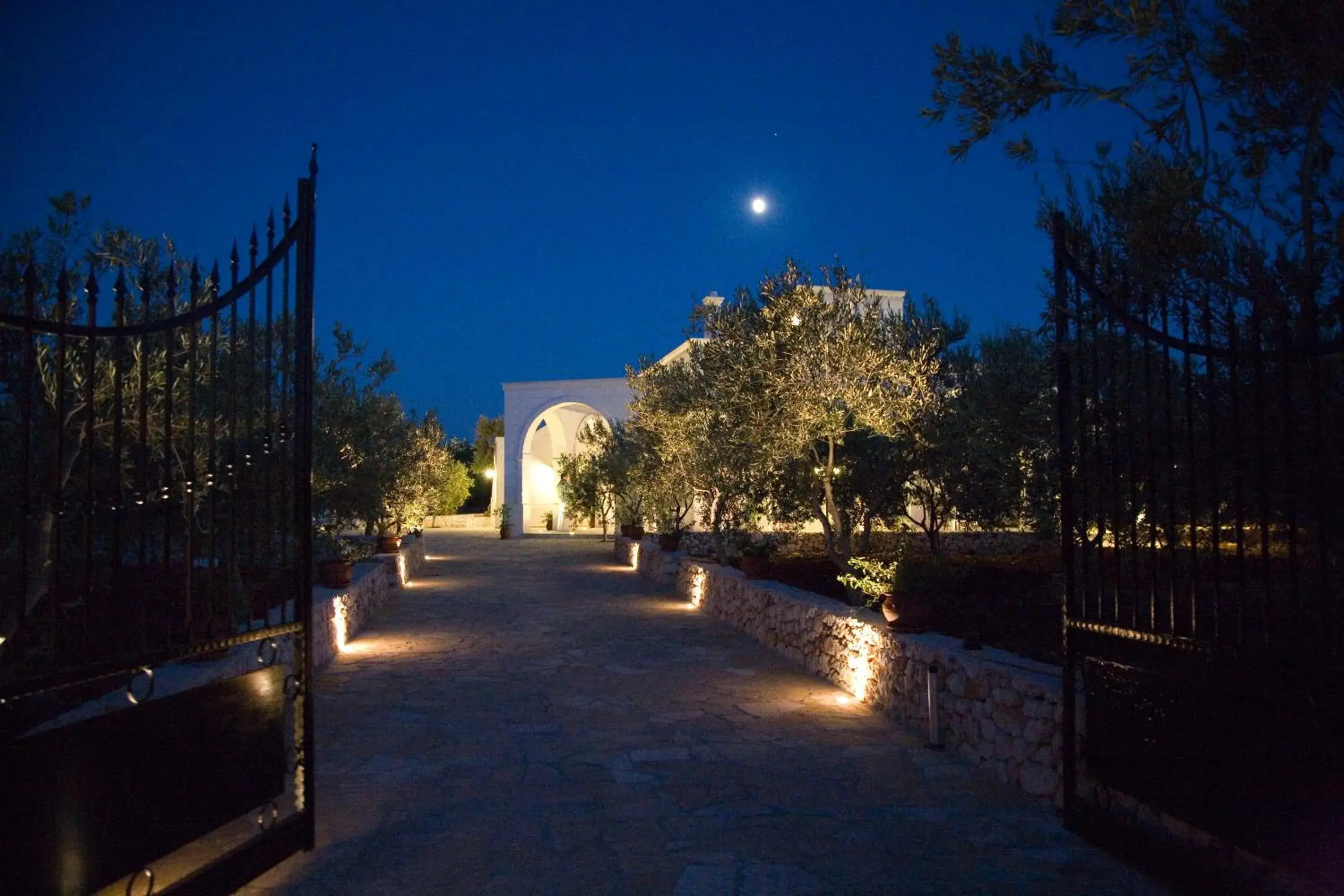 Facade/entrance in Pignata Facade/entrance in Pignata