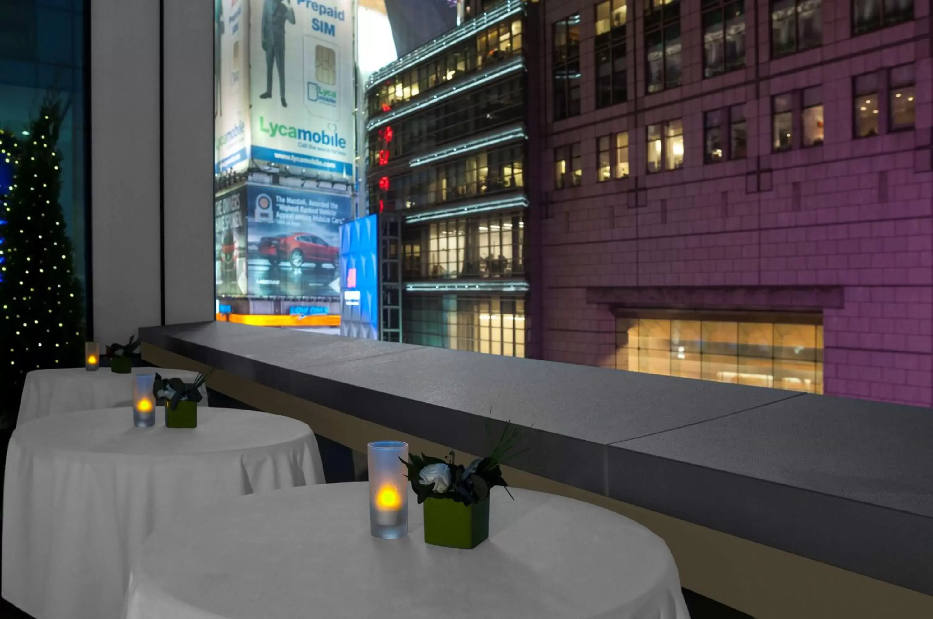 Patio, Drinks in Hilton Garden Inn New York - Times Square Central