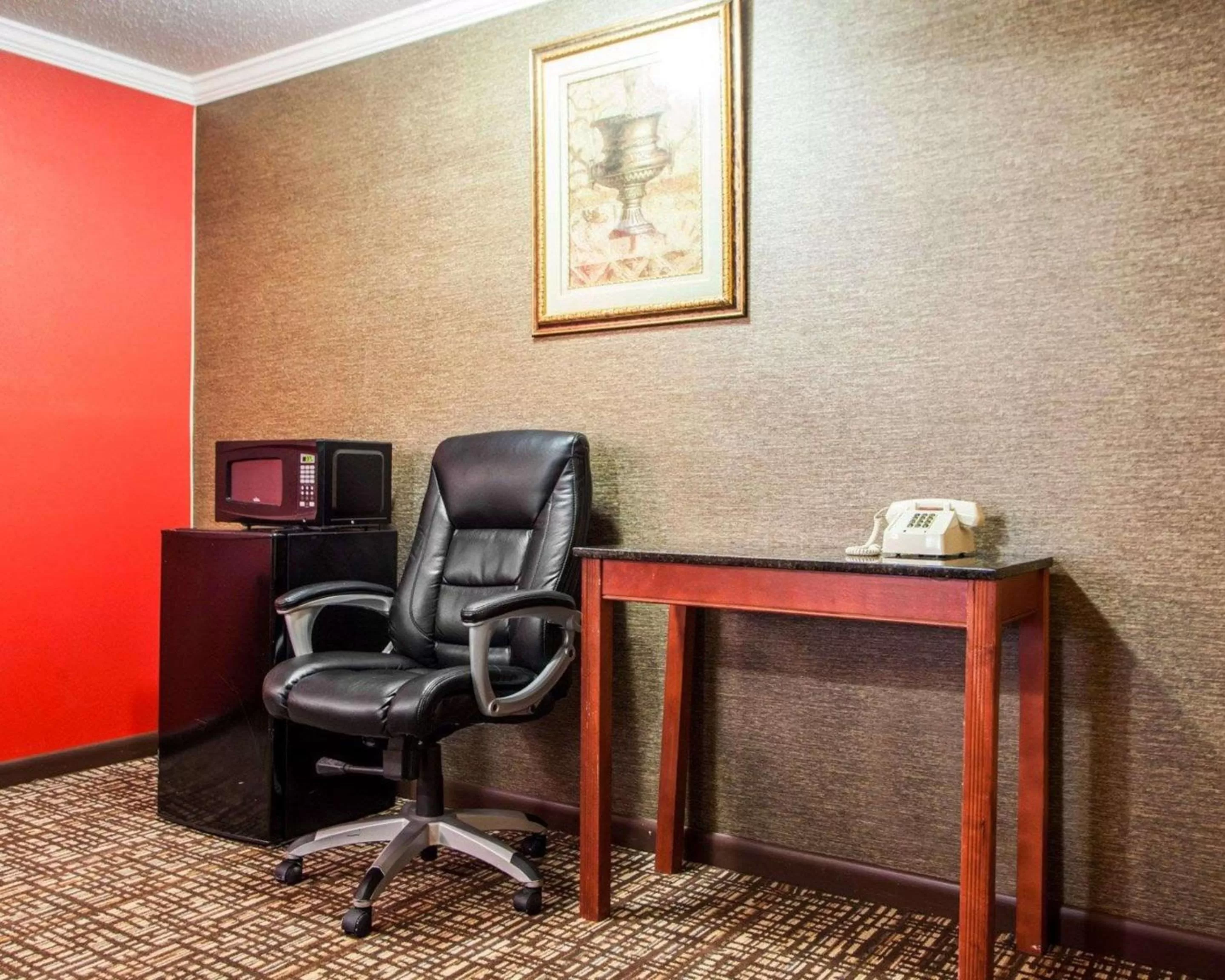 Photo of the whole room in Rodeway Inn Paterson Great Falls Park Area