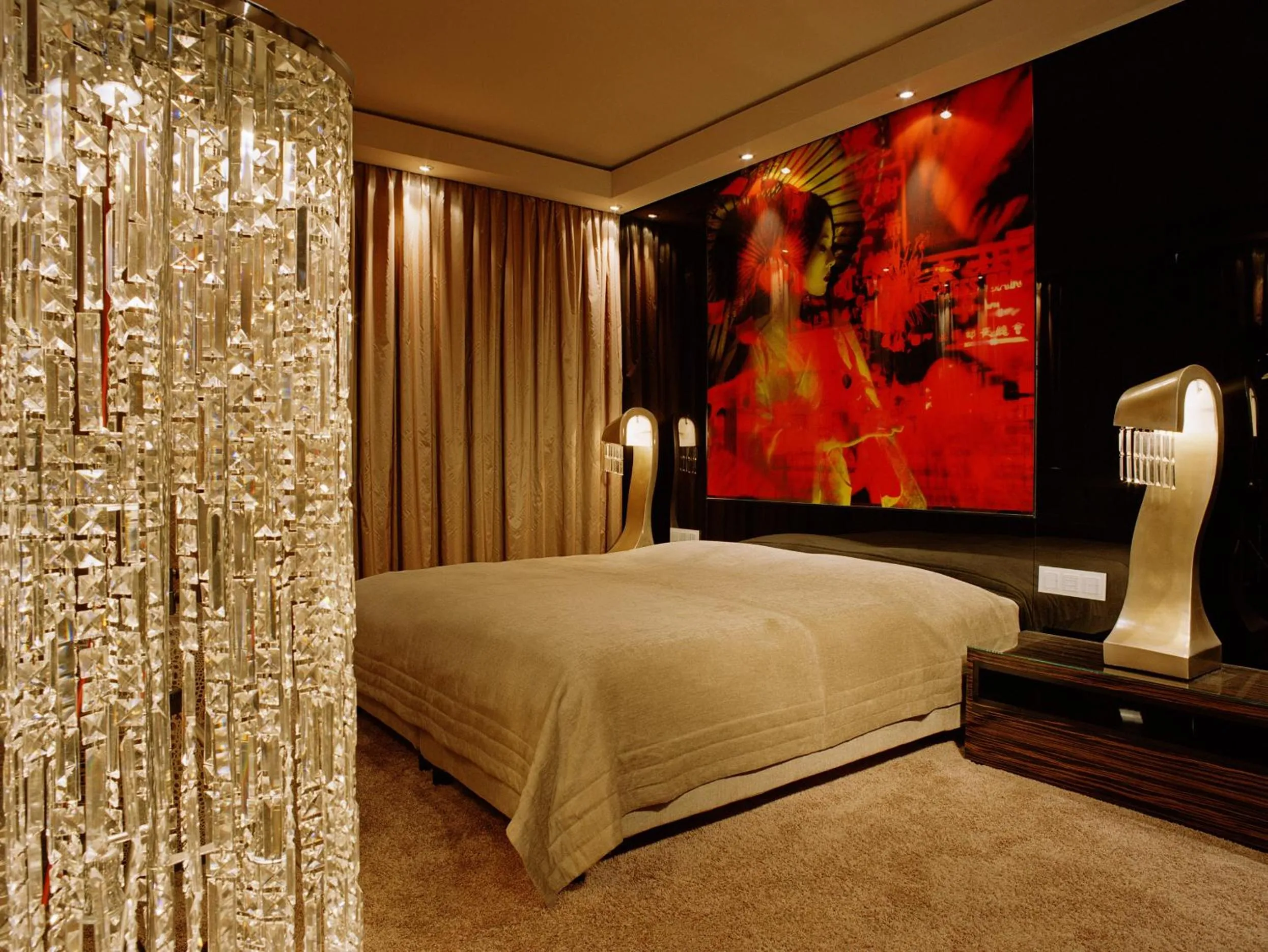 Bedroom, Bed in Savoy Hotel