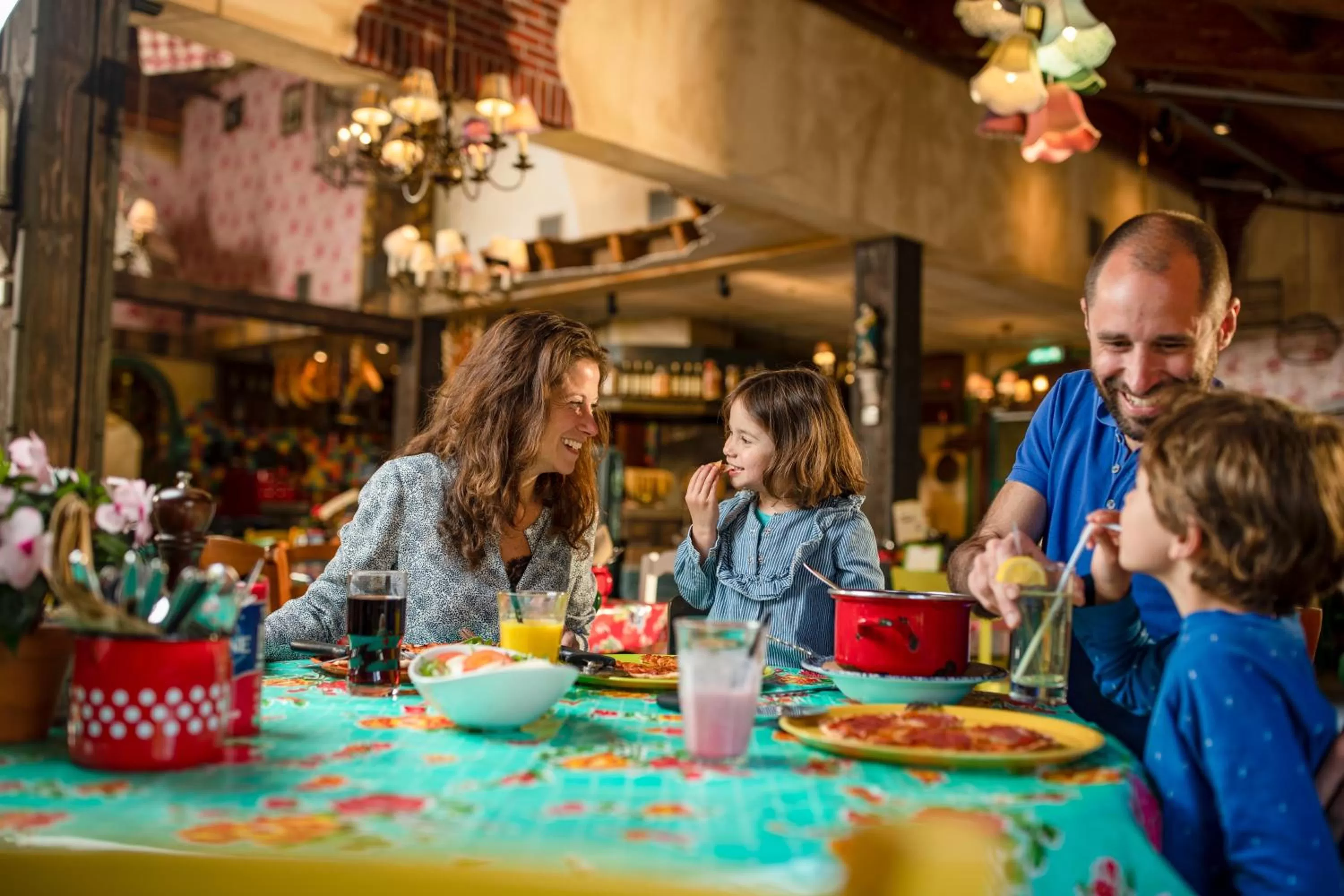 Restaurant/places to eat in Hotel Eemhof by Center Parcs