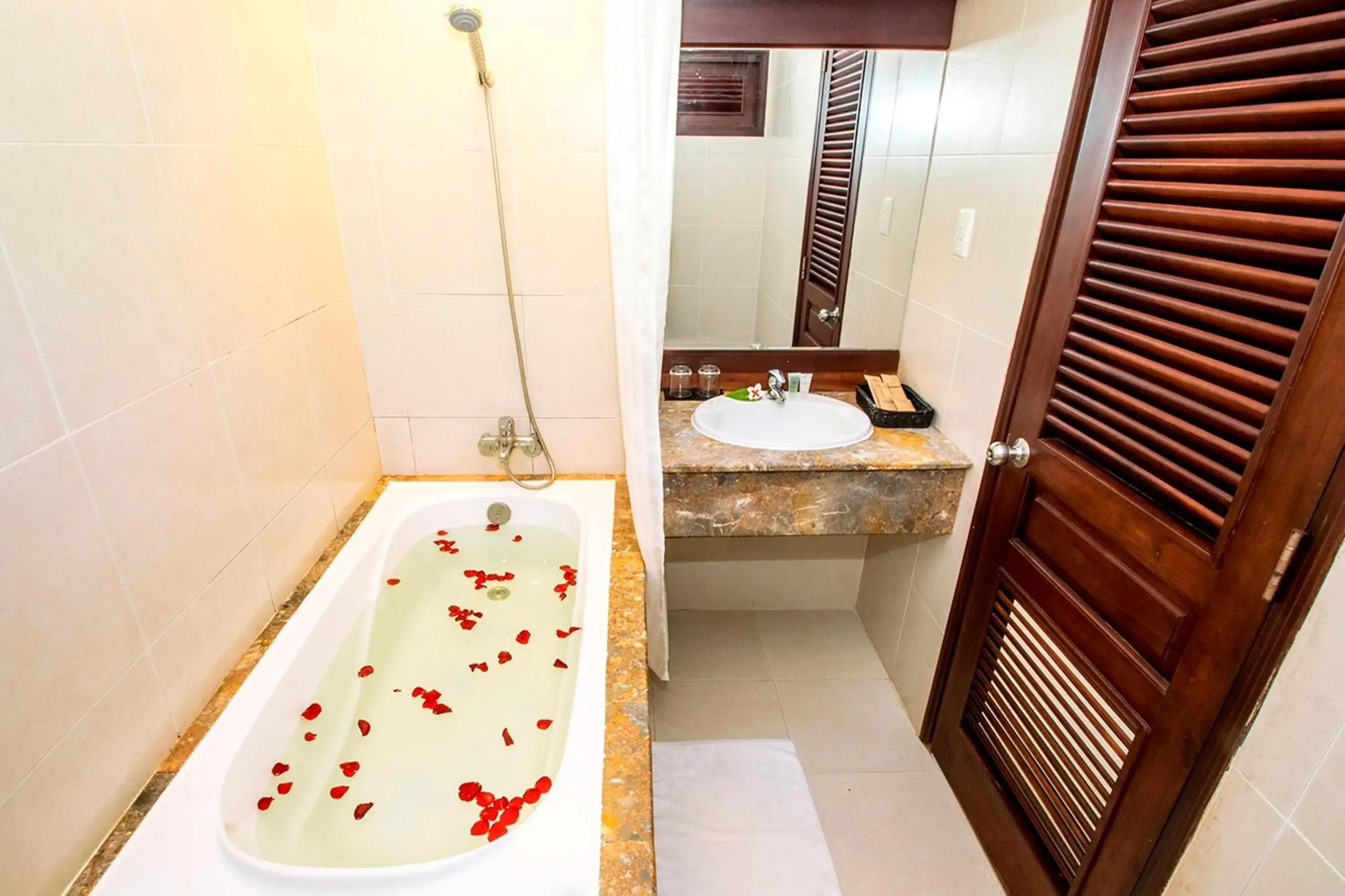 Bathroom in Romana Resort & Spa Bathroom in Romana Resort & Spa