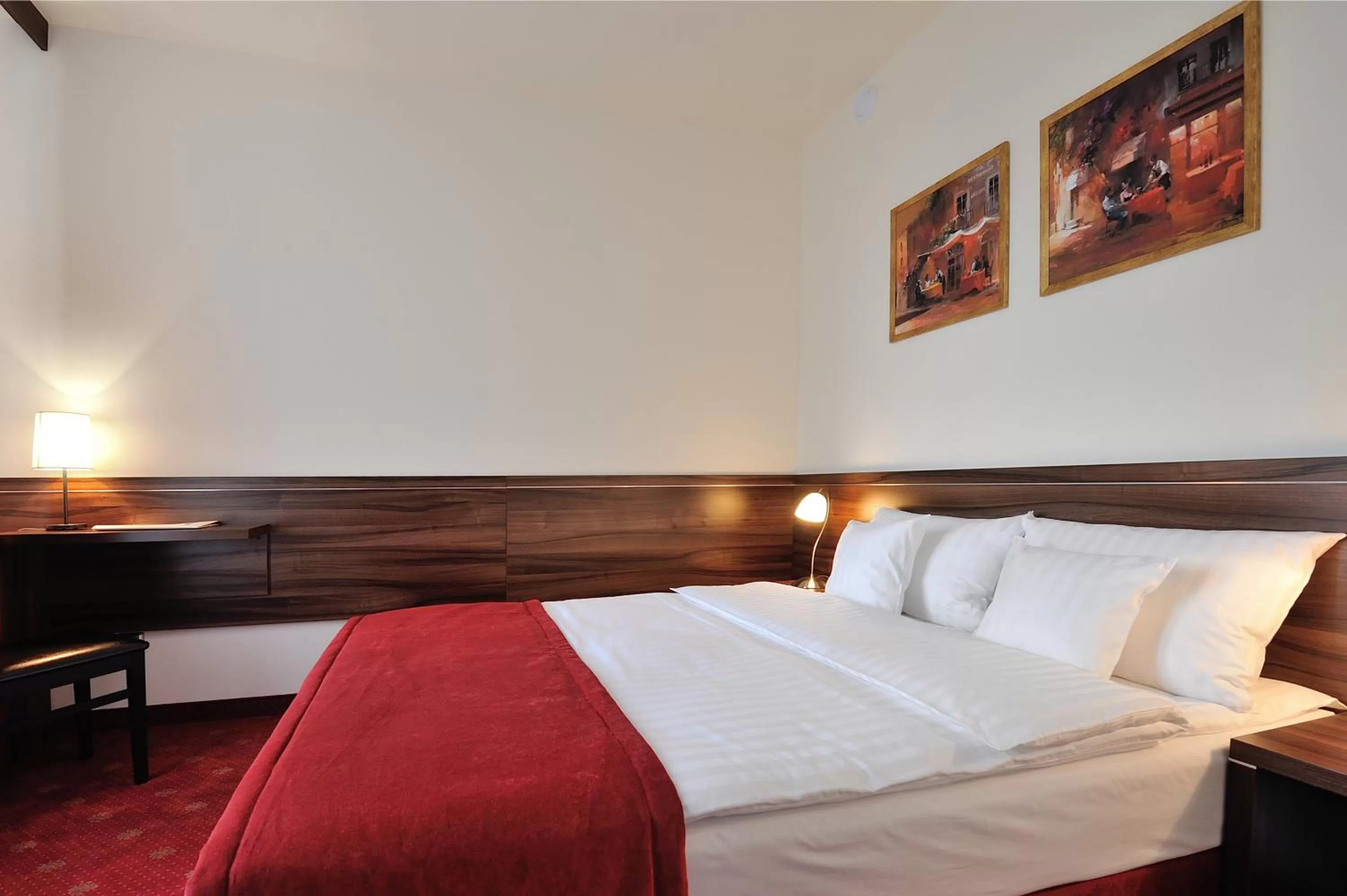 Bedroom, Bed in Hotel Centrum Sosnowiec