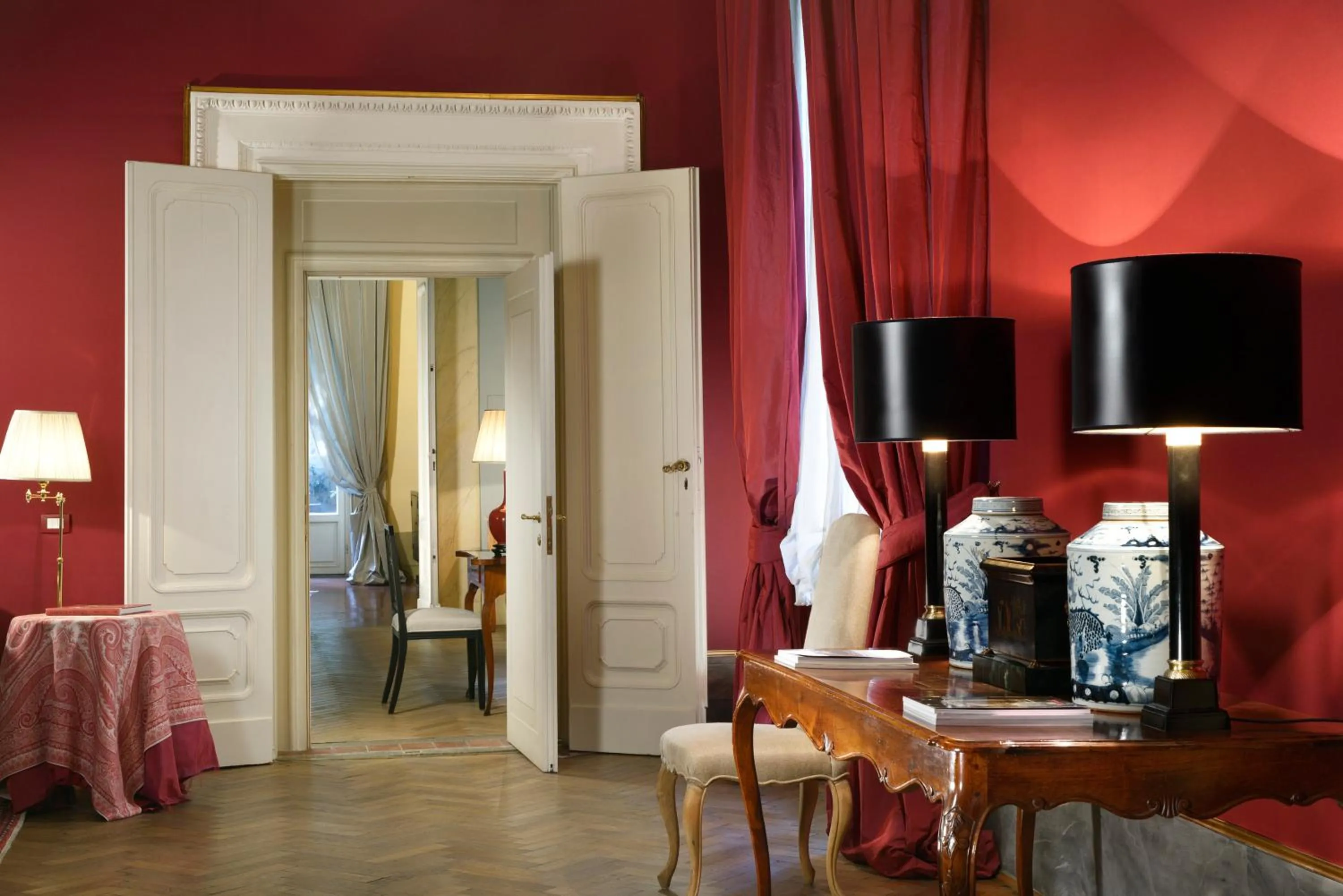 Decorative detail in Al Palazzo del Marchese di Camugliano Residenza d'Epoca