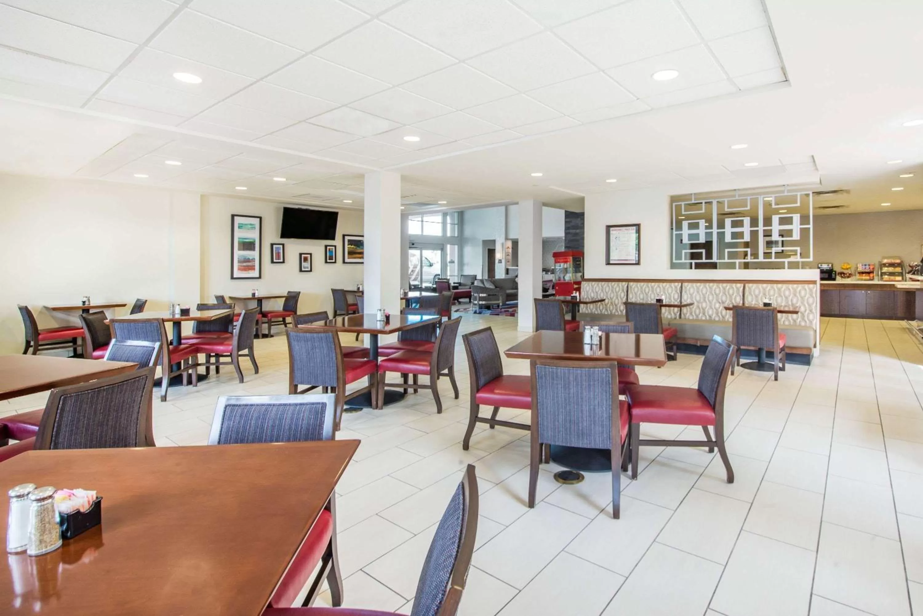 Restaurant/places to eat in Hawthorn Extended Stay by Wyndham El Paso
