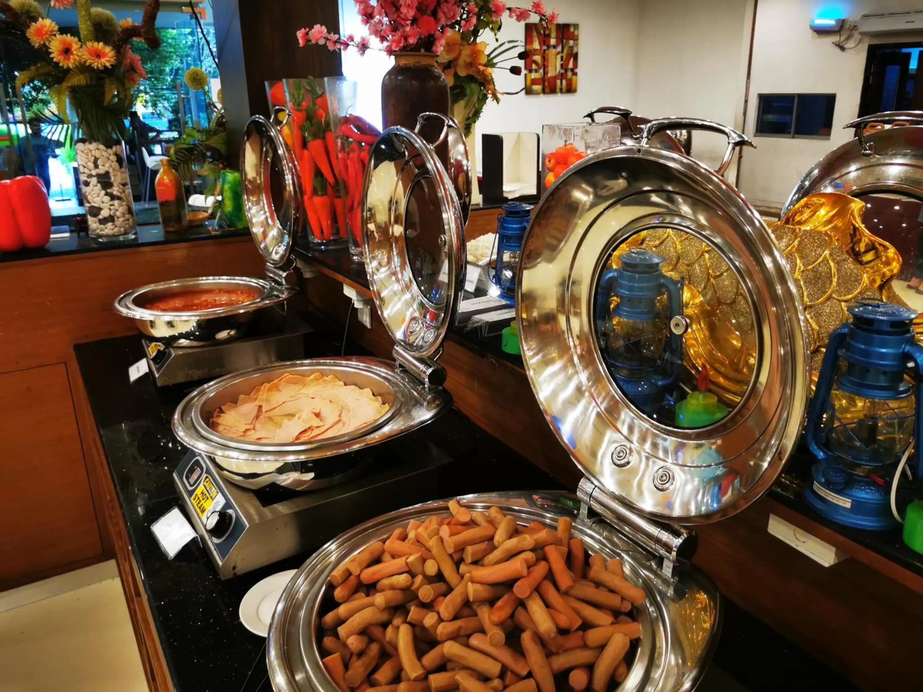 Breakfast in Bayou Lagoon Park Resort