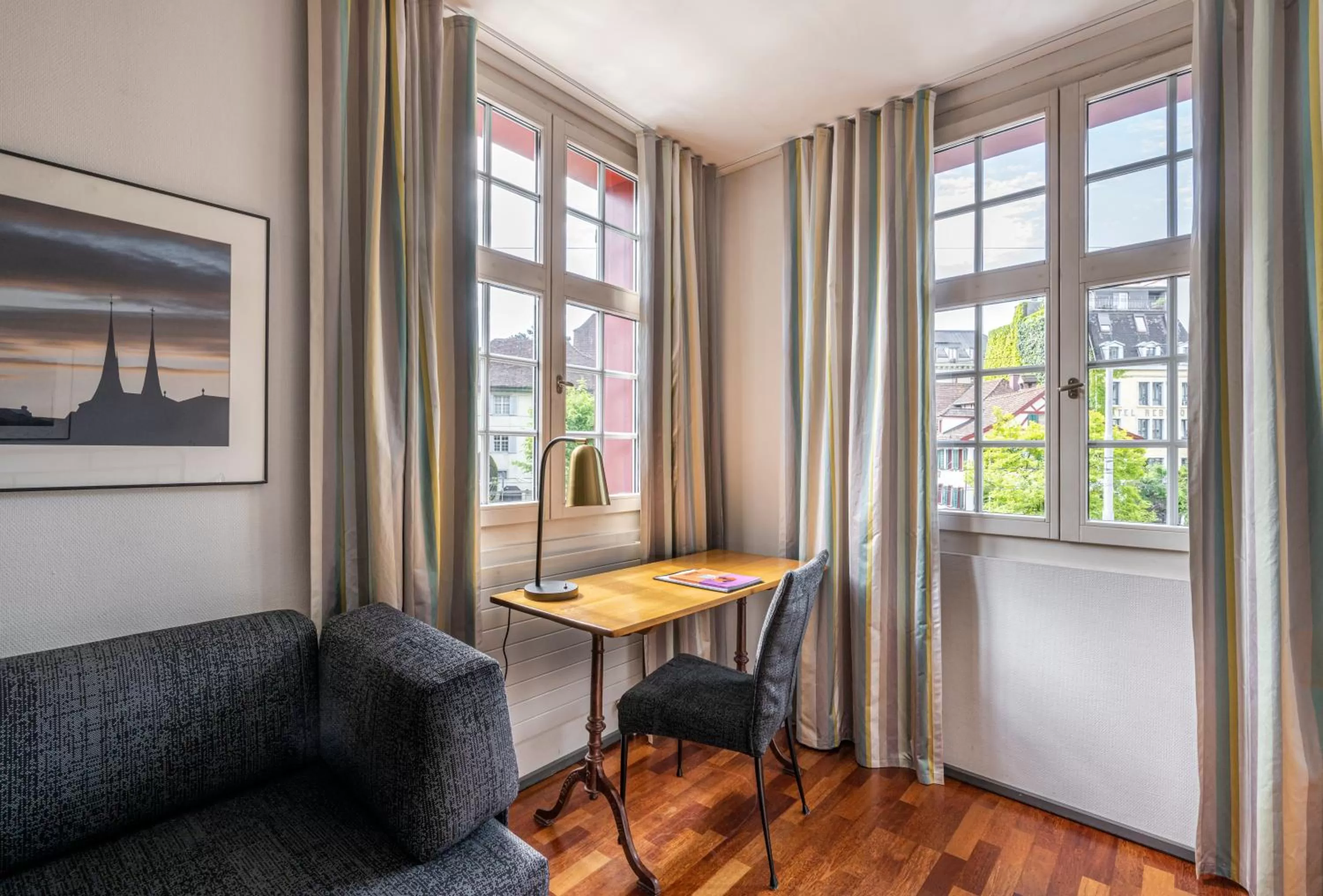 Seating area in Hotel Hofgarten Luzern