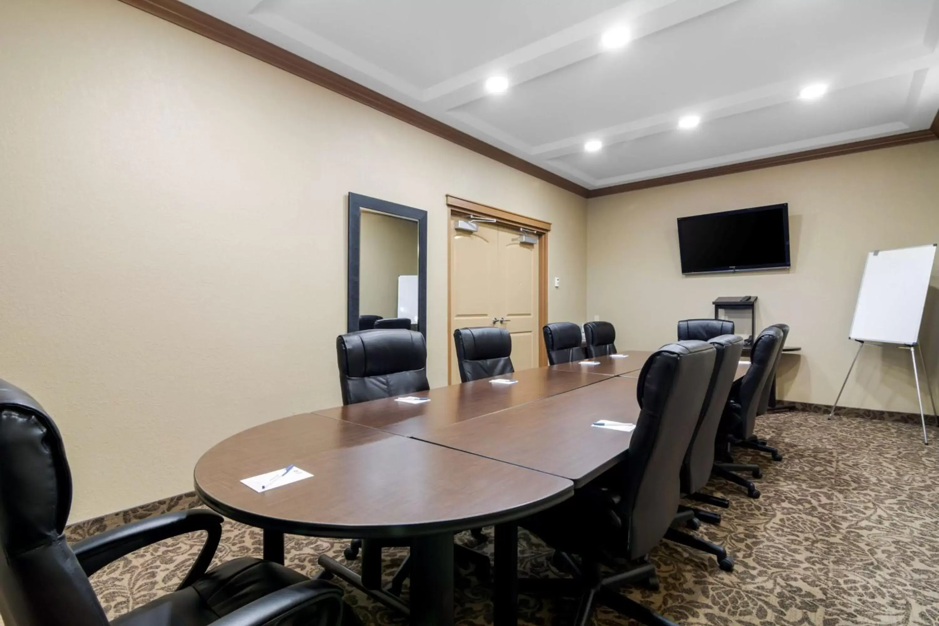 Meeting/conference room in Best Western Plus Kamloops Hotel