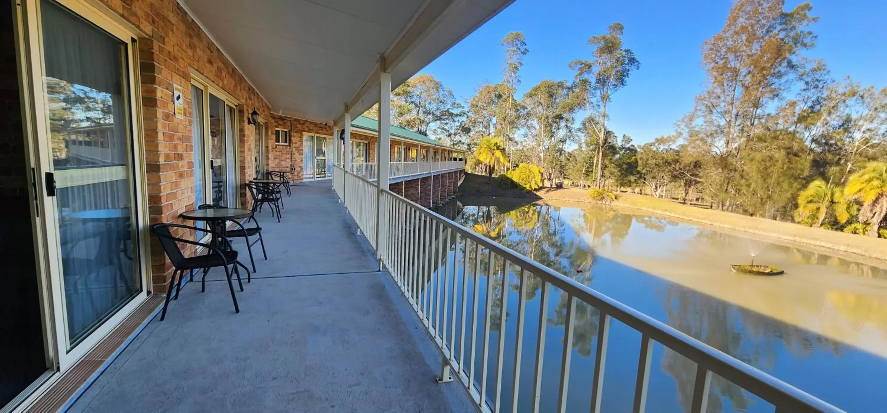 Balcony/Terrace in Golf Club Motor Inn Wingham