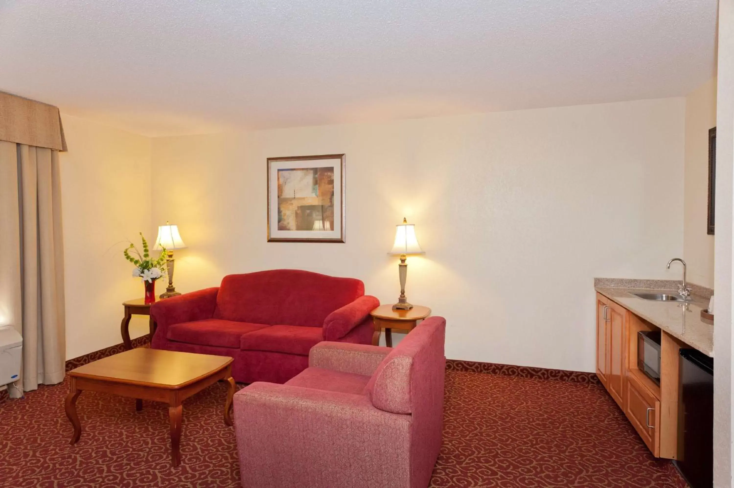 Living room, Seating Area in Hampton Inn & Suites McComb