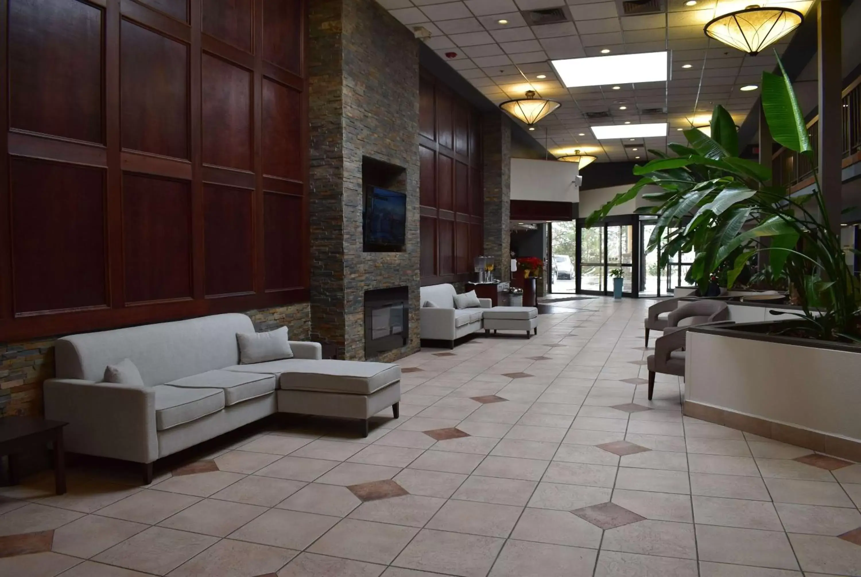 Lobby or reception in Wyndham Garden Ann Arbor