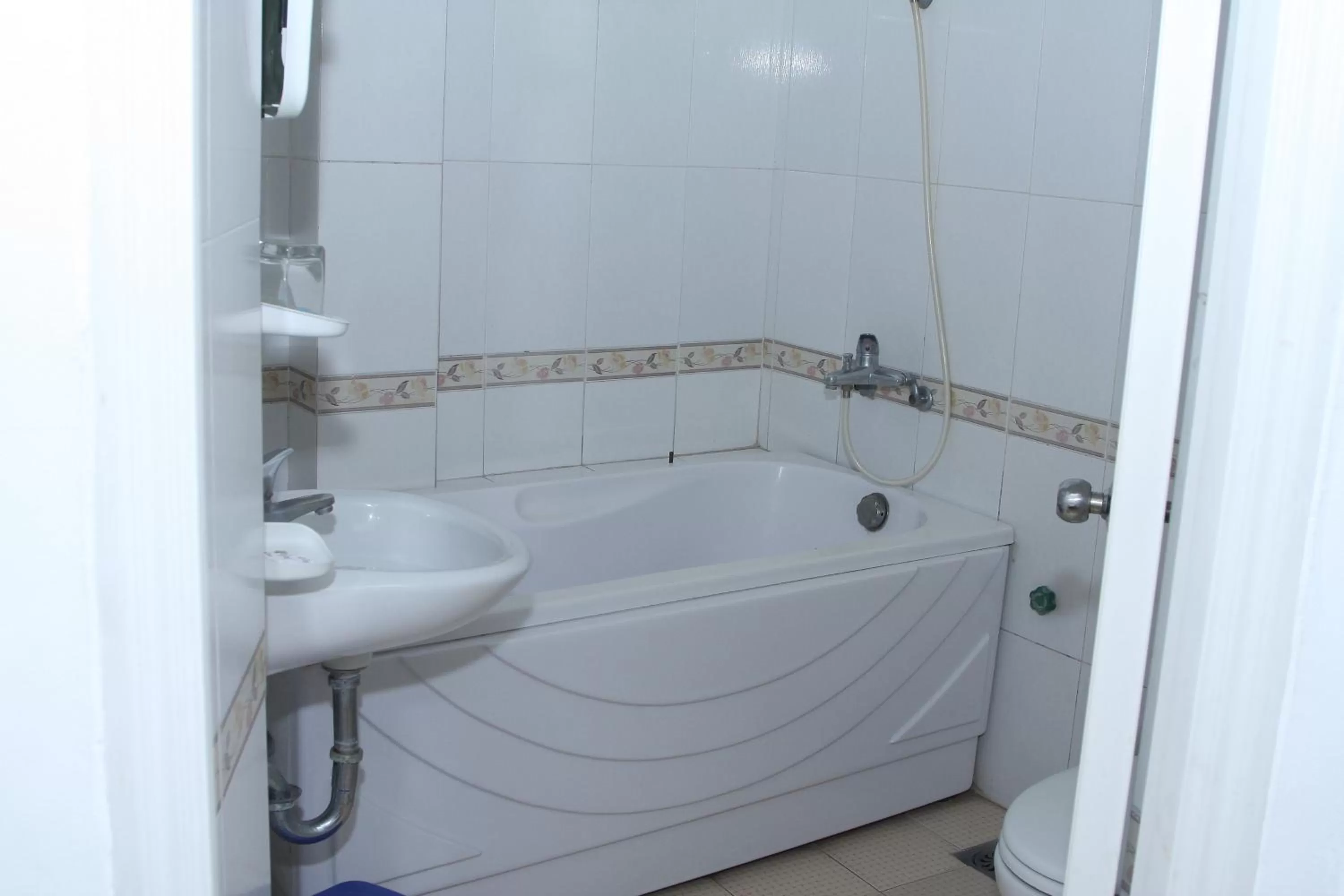 Bathroom in Hoang Cuong Hotel