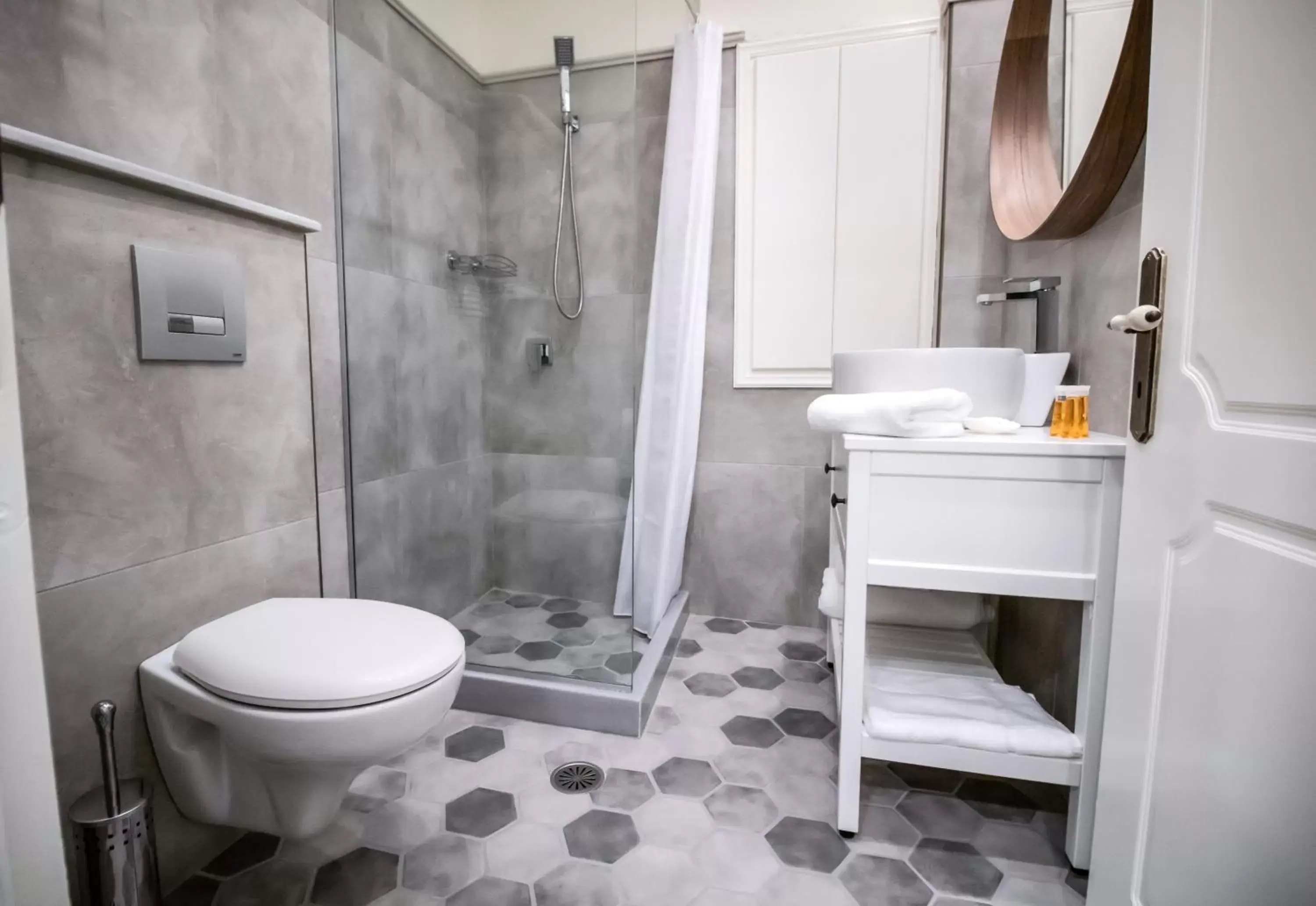 Bathroom in Levkosh Apartments at Lefkada's Heart