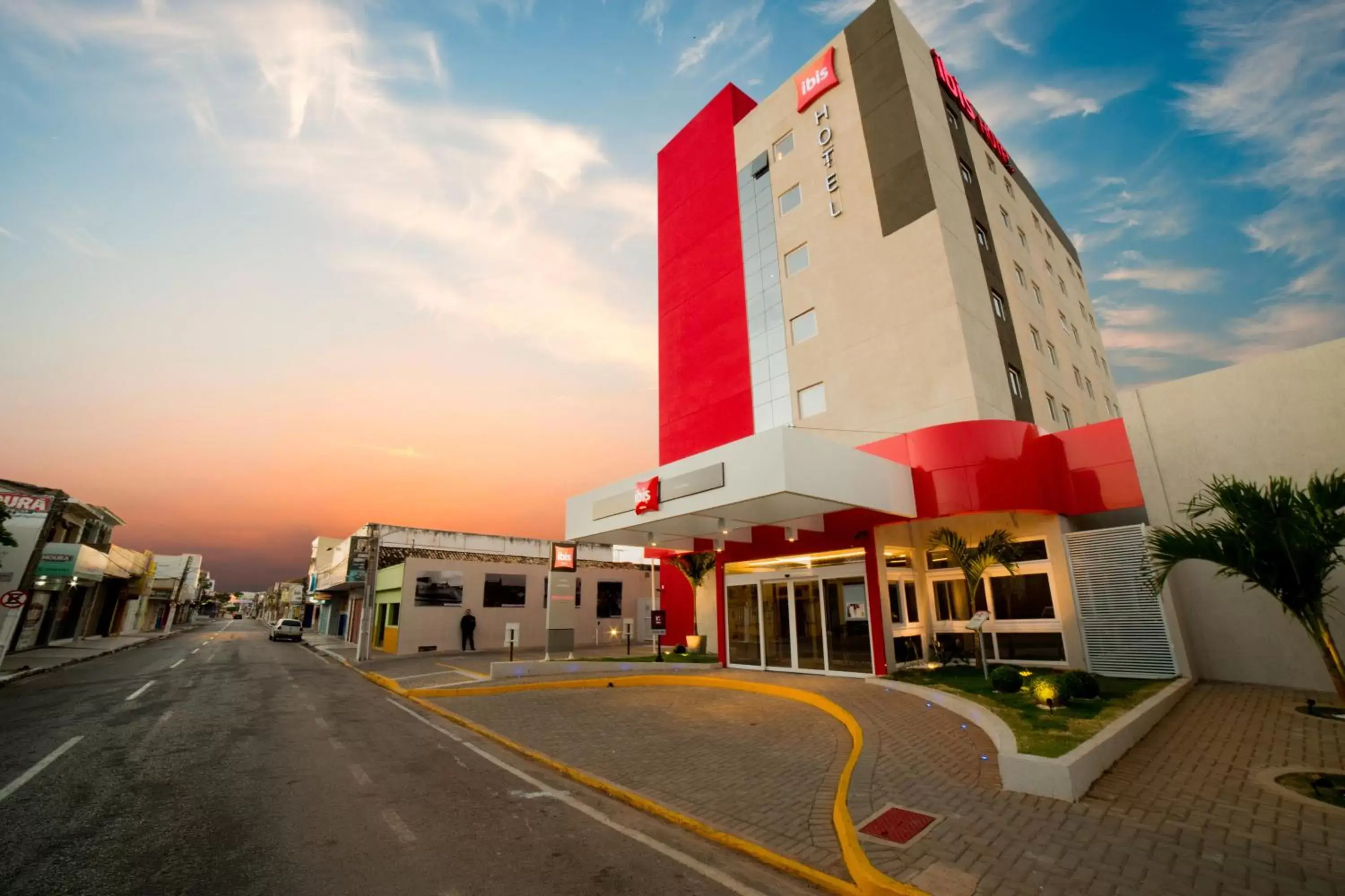 Facade/entrance, Property Building in ibis Arapiraca