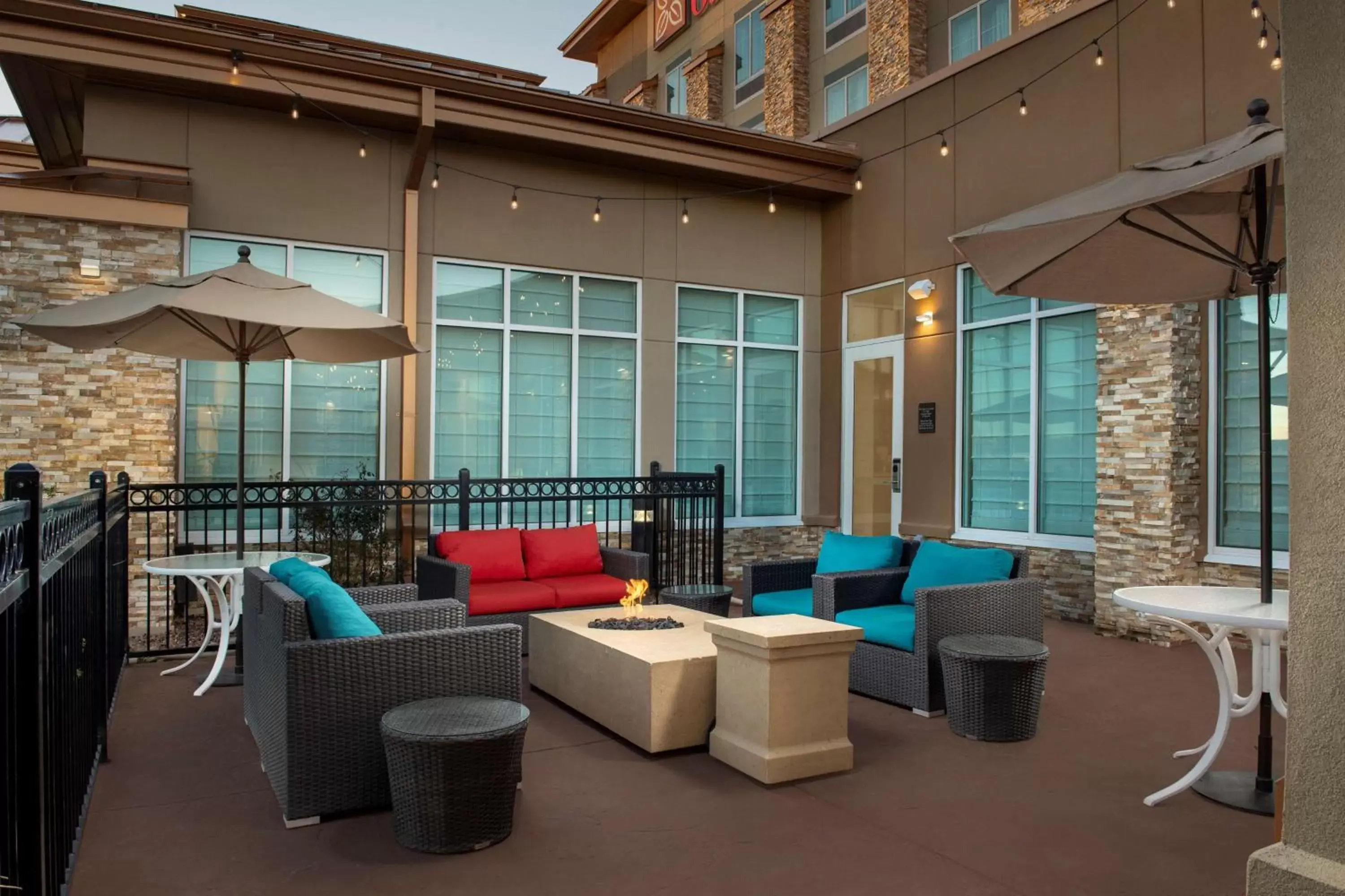 Patio in Hilton Garden Inn Gallup