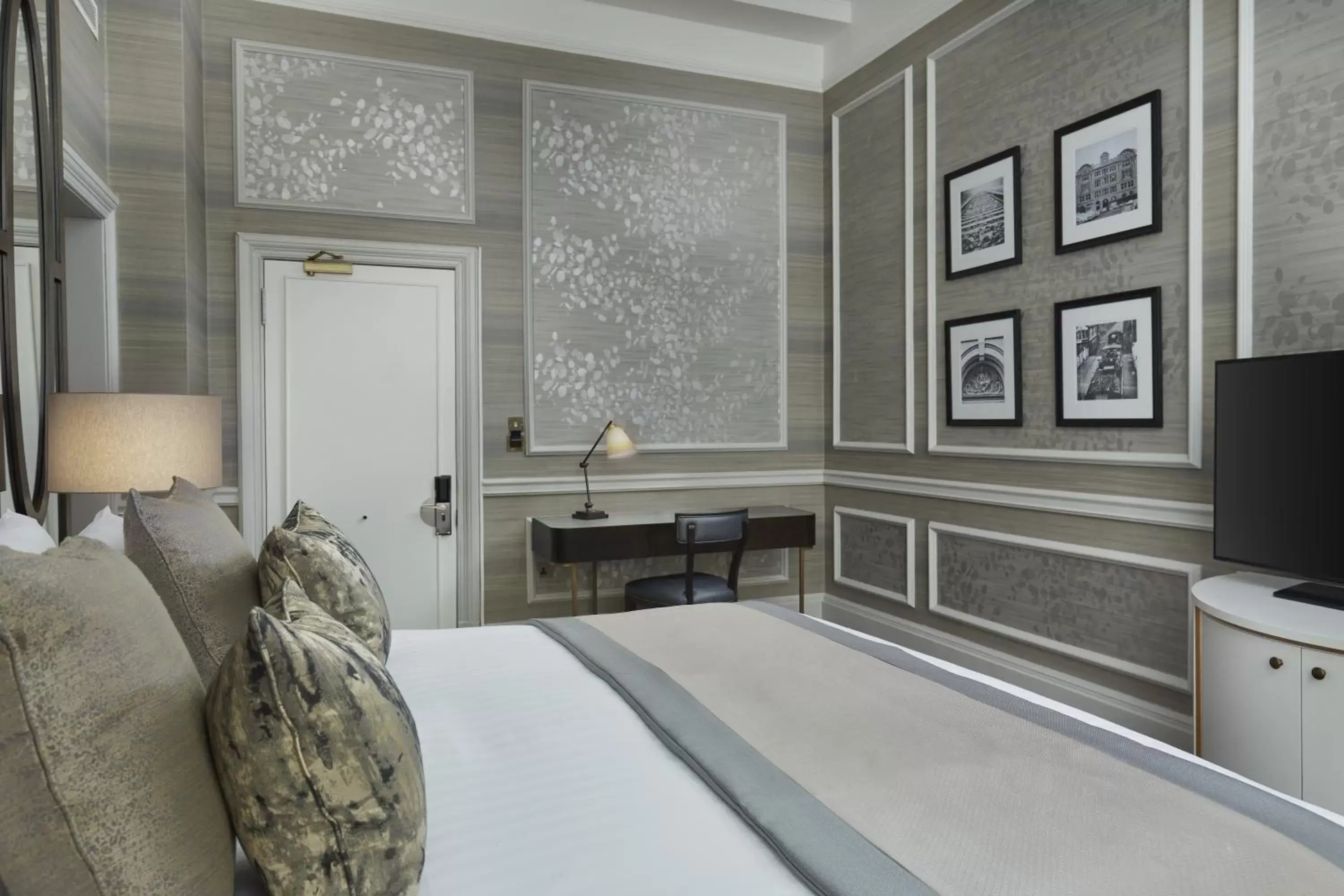 Bedroom, Bed in The Midland Bedroom, Bed in The Midland