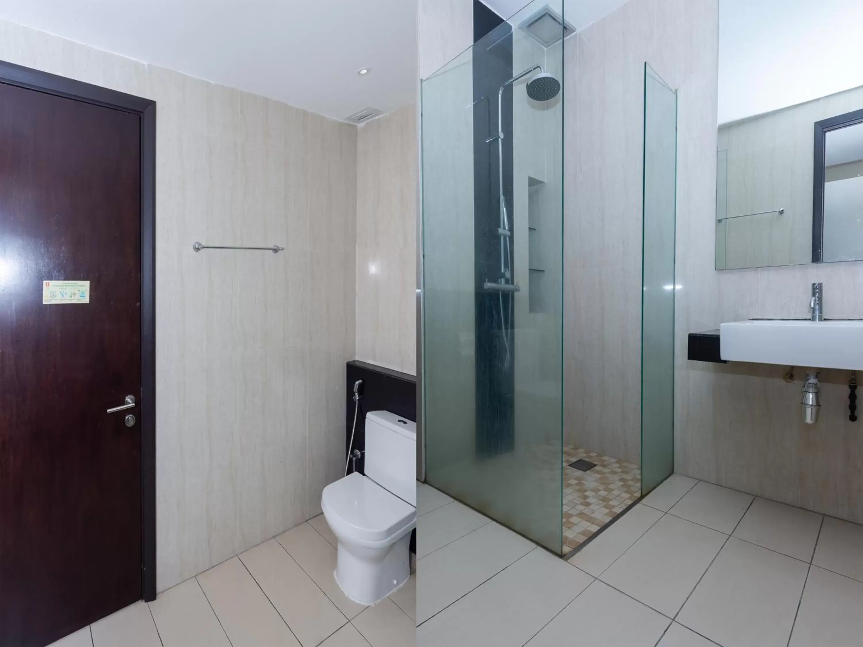 Bedroom, Bathroom in MIO BOUTIQUE Hotel